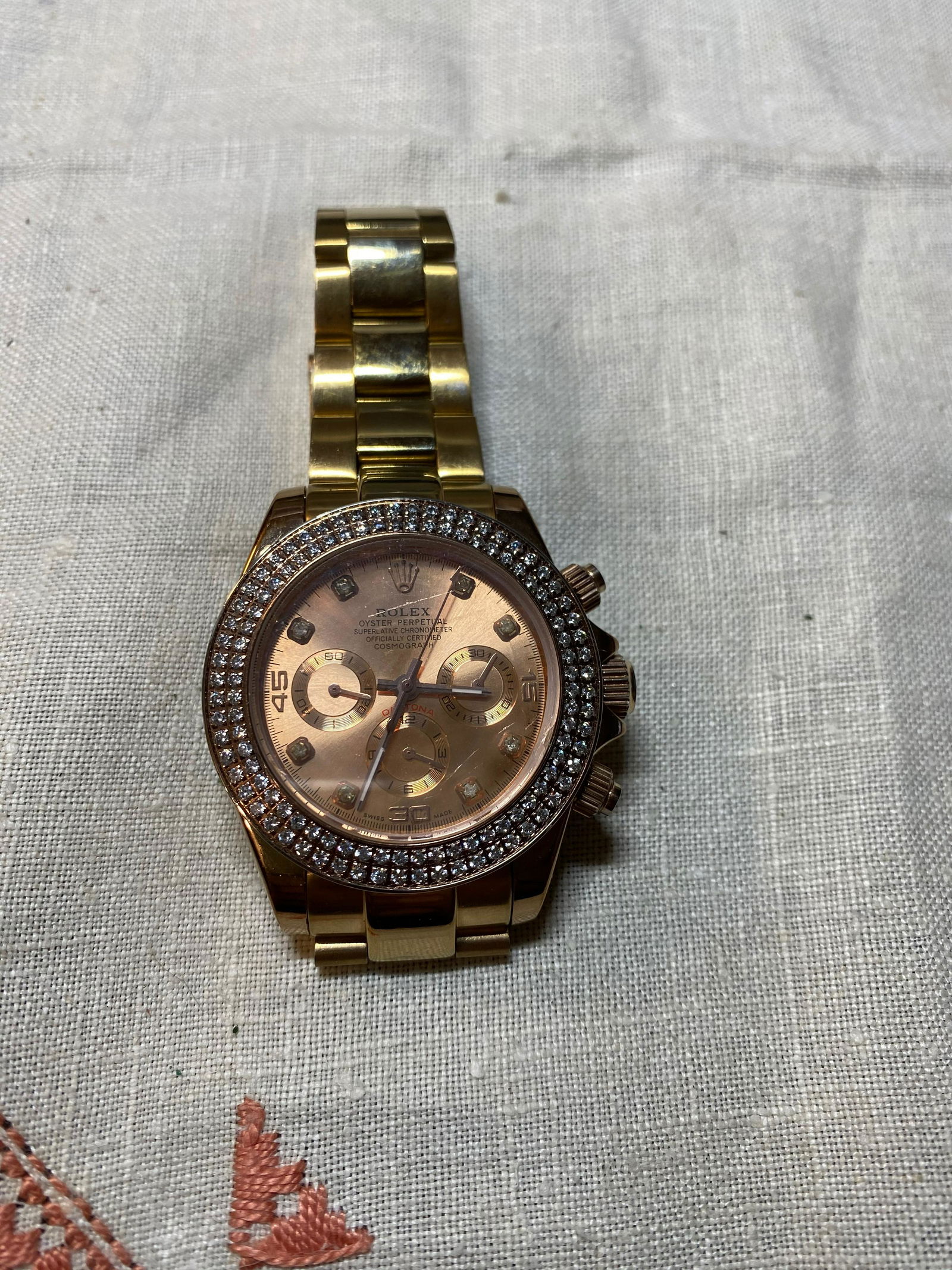 ROLEX COSMOGRAPH DAYTONA MENS WATCH - UNAUTHENTICATED: ROLEX COSMOGRAPH DAYTONA MENS WATCH - UNAUTHENTICATED. WATCH COMES AS-IS. IT HAS NOT BEEN AUTHENTICATED AND DOES NOT INCLUDE ANY BOX OR PAPERS. SOLD AS FOUND AT AN ESTATE.
