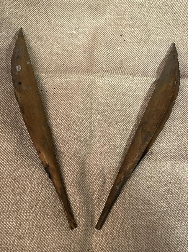 14TH CENT. JAPANESE SAMURAI KABUTO HELMET MAEDATE: 14TH CENT. JAPANESE SAMURAI KABUTO HELMET MAEDATE. THESE ARE IN MINT OVERALL SHAPE AND CONDITION FEATURING A BEAUTIFUL OVERALL PATINA. PLEASE VIEW ALL DETAILED PICTURES. A GREAT FIND AND AN EXCELLENT 