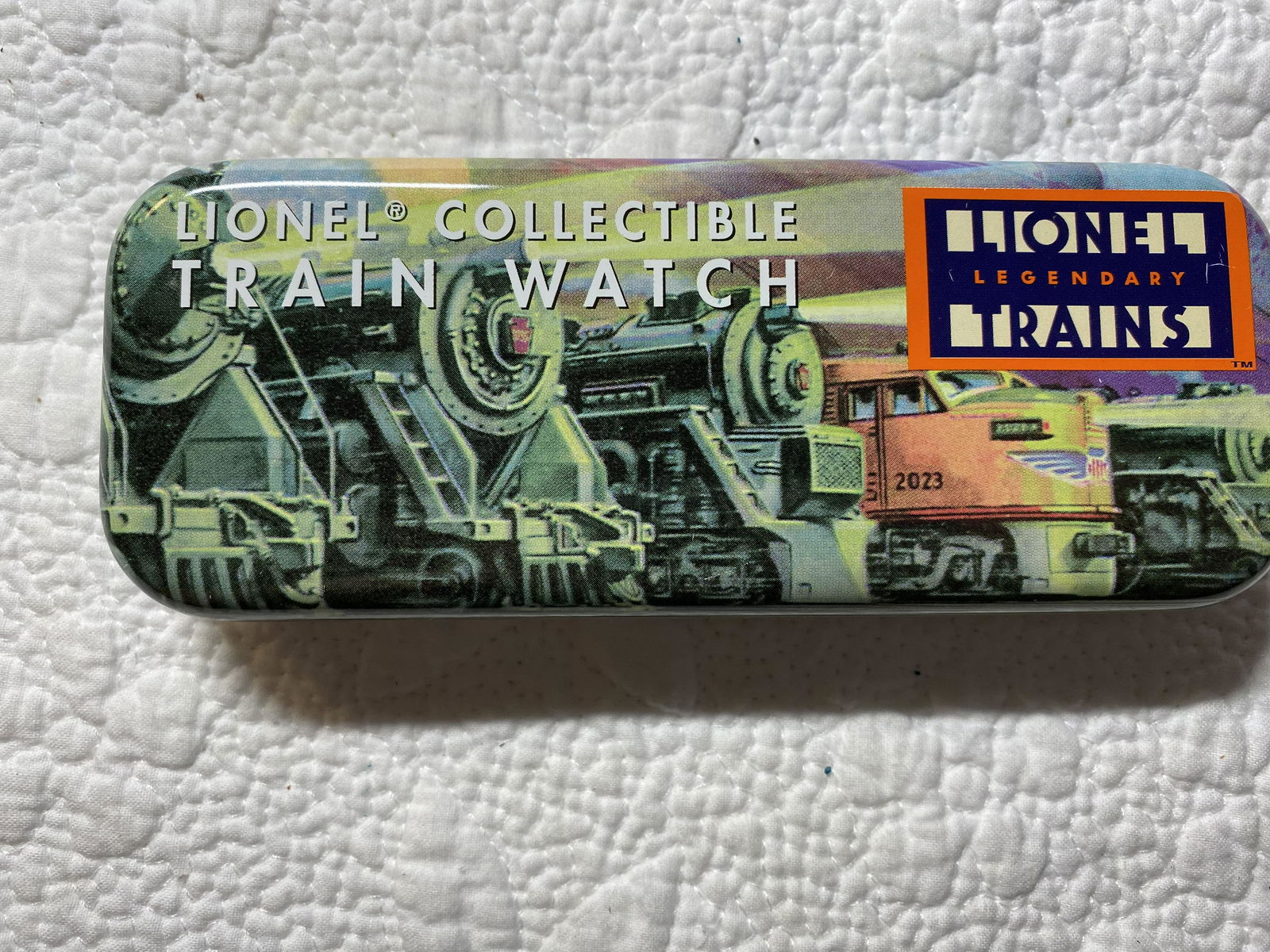 LIONEL LEGENDARY TRAINS COLLECTIBLE WRISTWATCH W/BOX: LIONEL LEGENDARY TRAINS COLLECTIBLE WRISTWATCH W/BOX. MIGHT NEED NEW BATTERIES. A GREAT ADDITION TO YOUR COLLECTION.