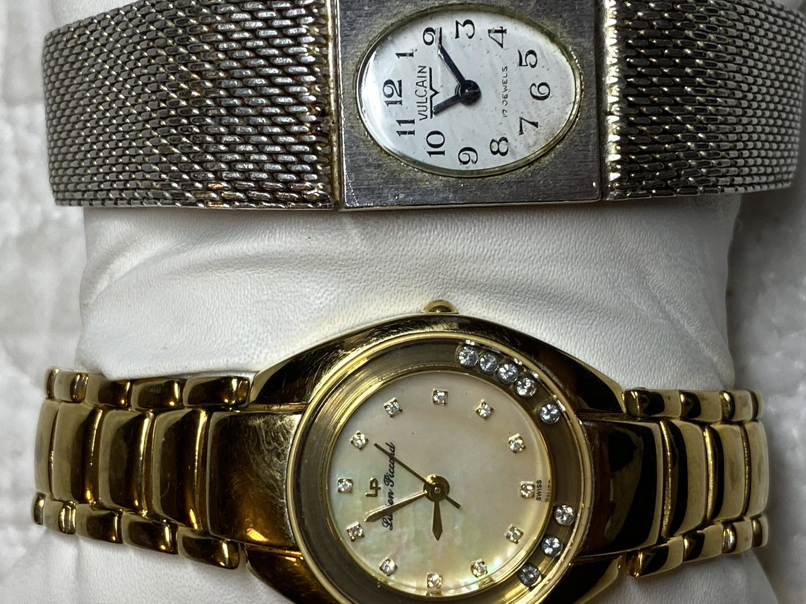 LOT OF (2) LADIES VULCAIN, LUCIEN PICCARD WATCHES: LOT OF (2) LADIES VULCAIN, LUCIEN PICCARD WATCHES. A GREAT FIND AND AN EXCELLENT ADDITION TO YOUR COLLECTION.