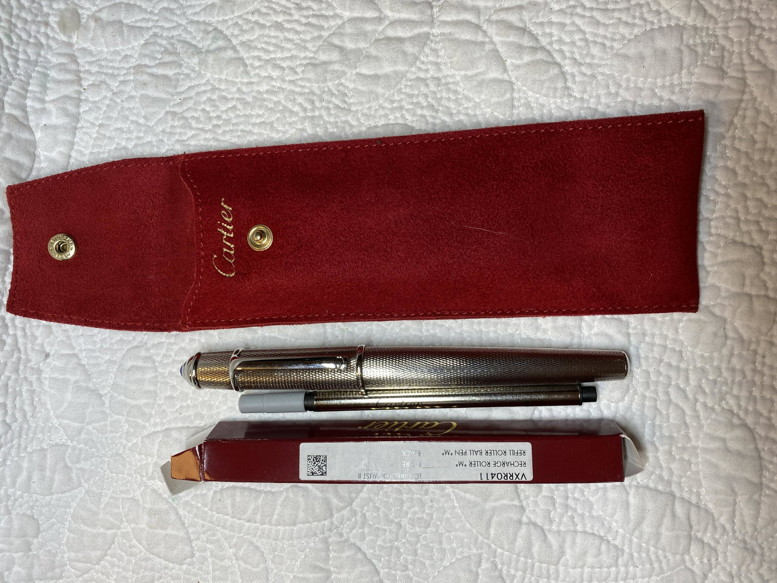 DESIGNER CARTIER BALL POINT PEN WITH SLEEVE: DESIGNER CARTIER BALL POINT PEN WITH SLEEVE. A GREAT FIND AND AN EXCELLENT ADDITION TO YOUR COLLECTION.