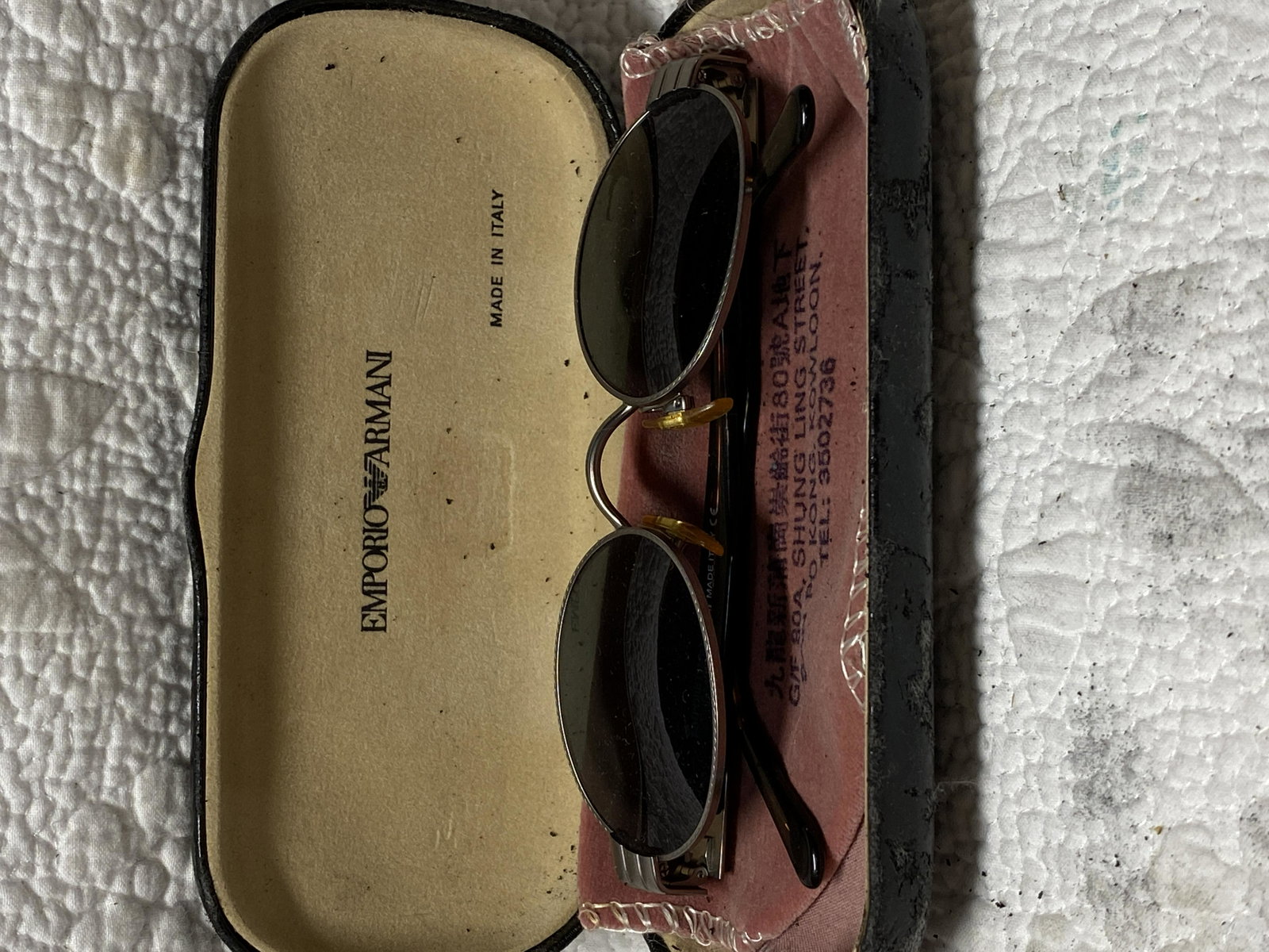 VINTAGE EMPORIO ARMANI UNISEX SUNGLASSES: VINTAGE EMPORIO ARMANI UNISEX SUNGLASSES. COMES IN ORIG. CASE. A GREAT FIND AND AN EXCELLENT ADDITION TO YOUR COLLECTION.