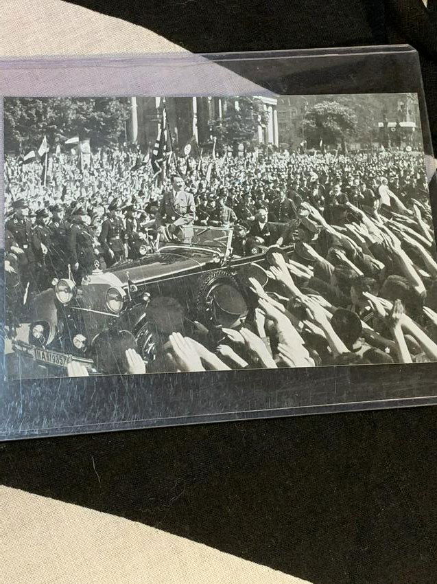 OLD WW2 GERMAN PHOTO OF HITLER AND OFFICERS: OLD WW2 GERMAN PHOTO OF HITLER AND OFFICERS. PHOTO SHOWS, HITLER TRAVELING IN HIS CAR WHILE ALL SOLDIERS ARE SALUTING HIM.