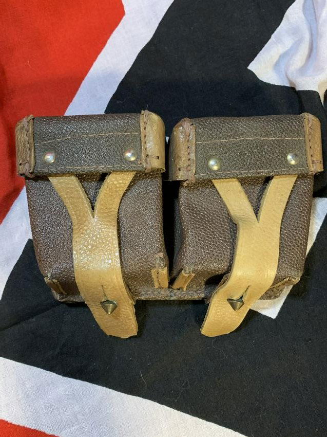 DATED 1955 POST WW2 CARTRIDGE BOX: DATED 1955 POST WW2 CARTRIDGE BOX. IN GOOD OVERALL SHAPE AND CONDITION WITH A BEAUTIFUL OVERALL PATINA. A GREAT FIND AND AN EXCELLENT ADDITION TO YOUR COLLECTION.