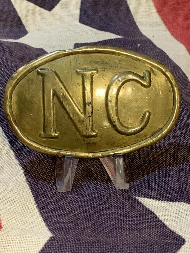 ANTIQUE CIVIL WAR N.C. BELT BUCKLE: ANTIQUE CIVIL WAR N.C. BELT BUCKLE. IN GOOD OVERALL SHAPE AND CONDITION WITH A BEAUTIFUL OVERALL PATINA. PLEASE VIEW PICTURES.