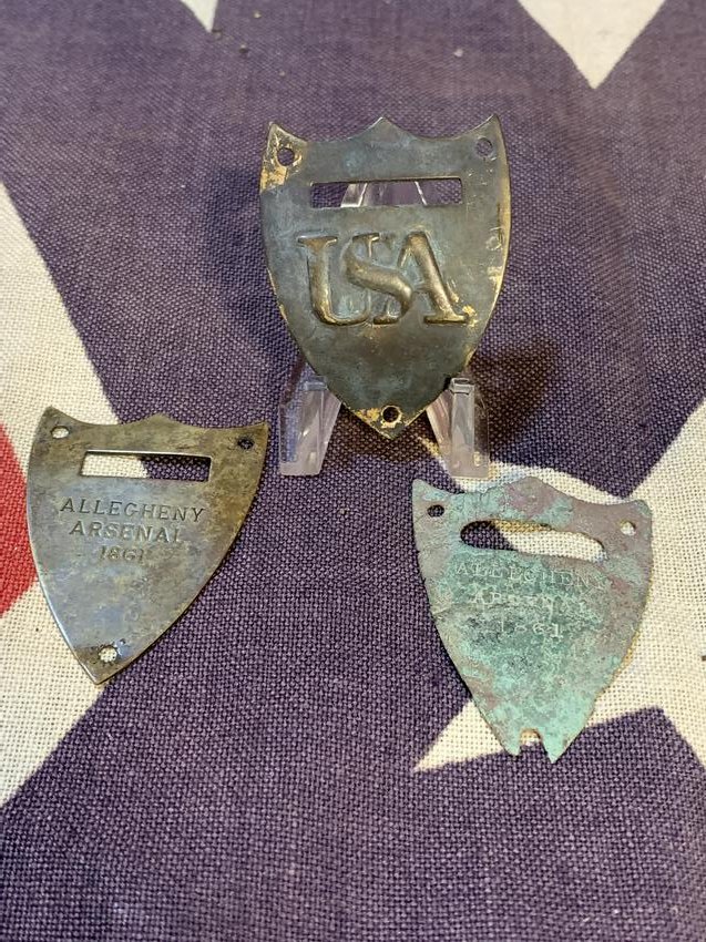 CIVIL WAR LOT OF (3) U.S. ALLEGHENY CONCHO SHIELD: CIVIL WAR LOT OF (3) U.S. ALLEGHENY CONCHO SHIELD PLATES. A GREAT LOT TO ADD TO YOUR COLLECTION. BEAUTIFUL PATINA THROUGHOUT. A GREAT FIND.