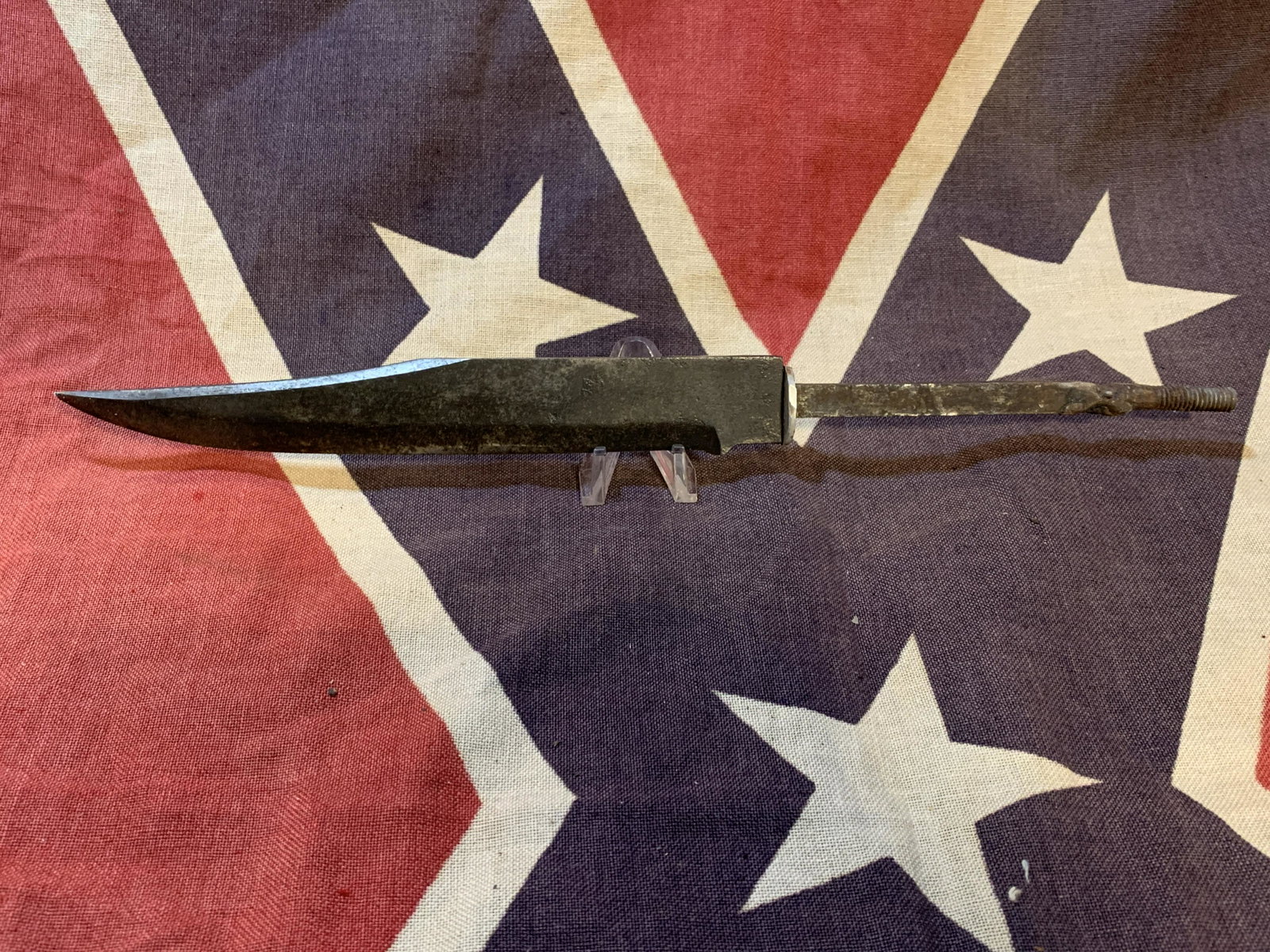 ID'D CIVIL WAR CAPT. J.W. BRANTLEY BOWIE KNIFE: ID'D CIVIL WAR CAPT. J.W. BRANTLEY BOWIE KNIFE. THIS IS A VERY VERY RARE FIND. THIS KNIFE IS MISSING THE HANDLE BUT STILL A VERY RARE FIND. ETCHED ON THE BLADE IS THE ID OF THE CIVIL WAR CAPTAIN J.W. 