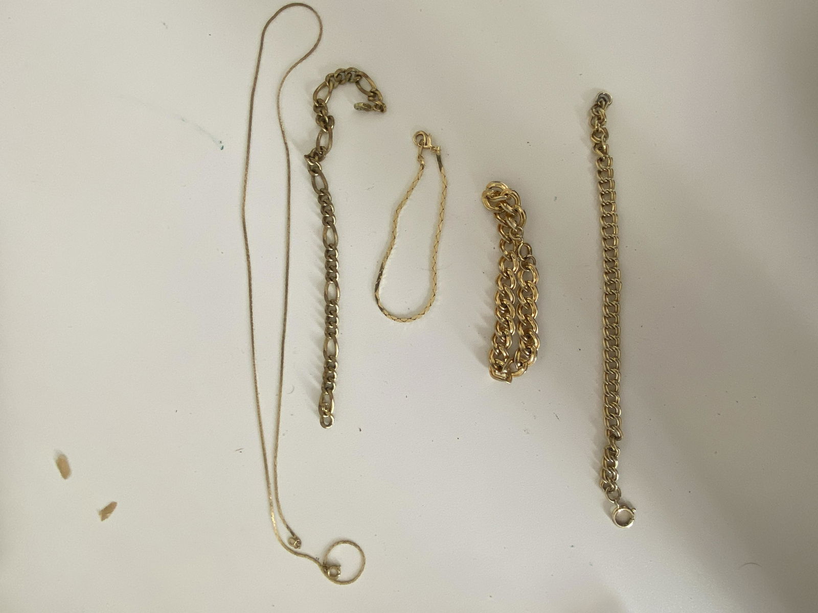 HIGH GRADE LOT OF GOLD BRACELETS/NECKLACES (1 of 2)