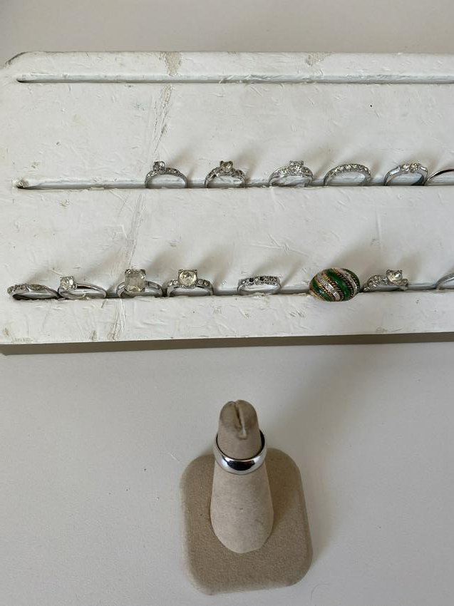 VINTAGE LOT OF (15) STERLING SILVER RINGS, ETC. (1 of 4)