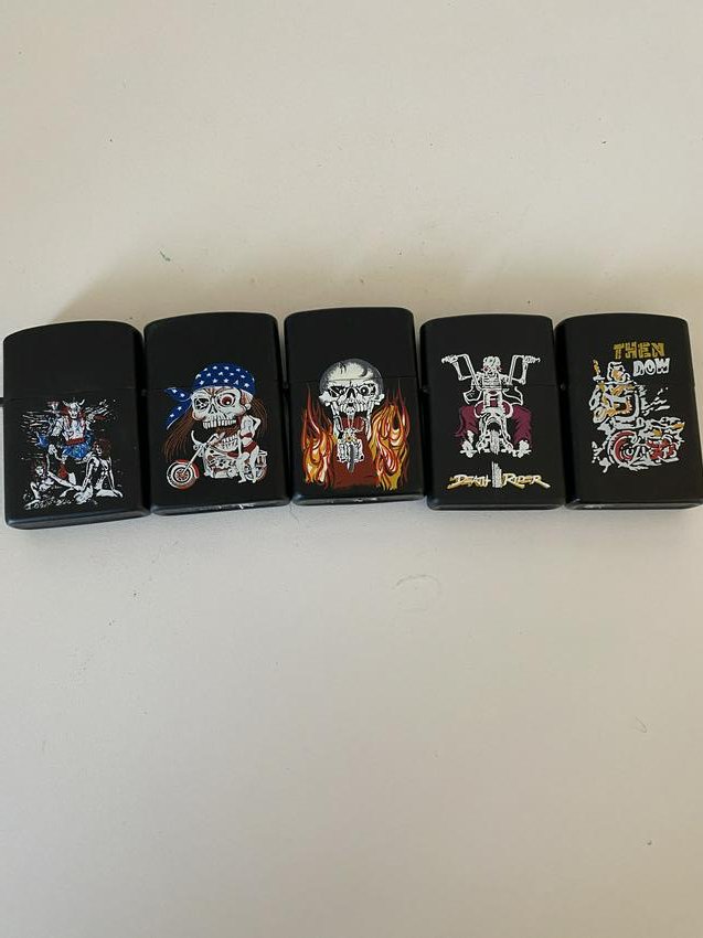 LOT OF (5) COLLECTIBLE ZIPPO TYPE LIGHTERS.: LOT OF (5) COLLECTIBLE ZIPPO TYPE LIGHTERS. A GREAT FIND AND AN EXCELLENT ADDITION TO YOUR COLLECTION.