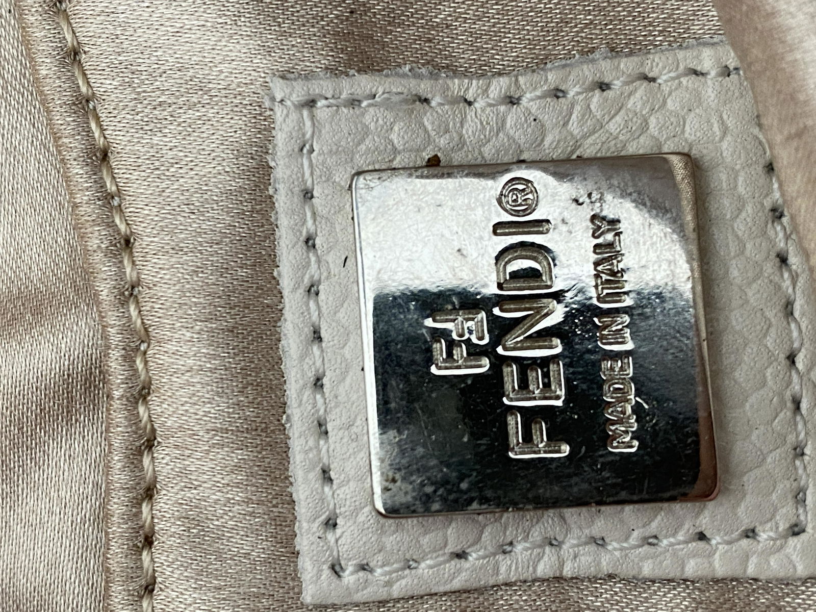 VINTAG LOT OF FENDI AND CHAPS PURSES / BAGS (1 of 5)