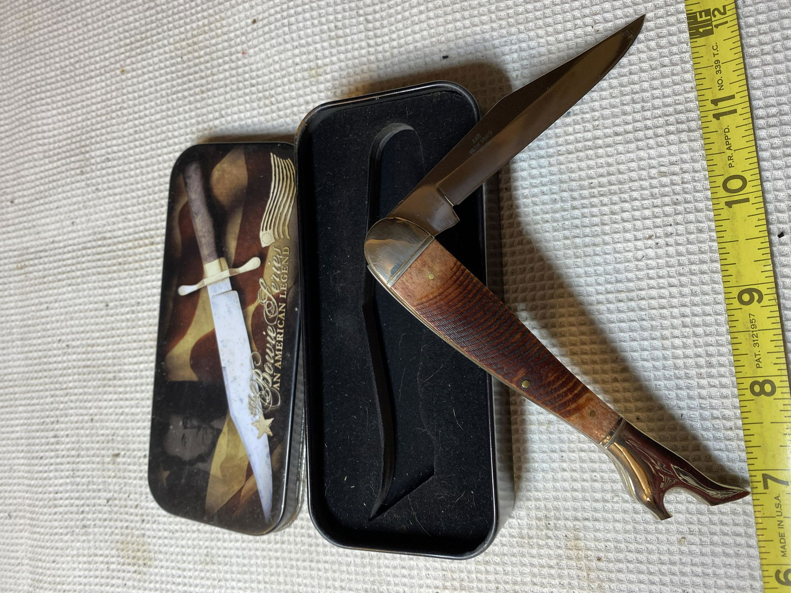 VINTAGE FOLDABLE BOWIE KNIFE (1 of 3)