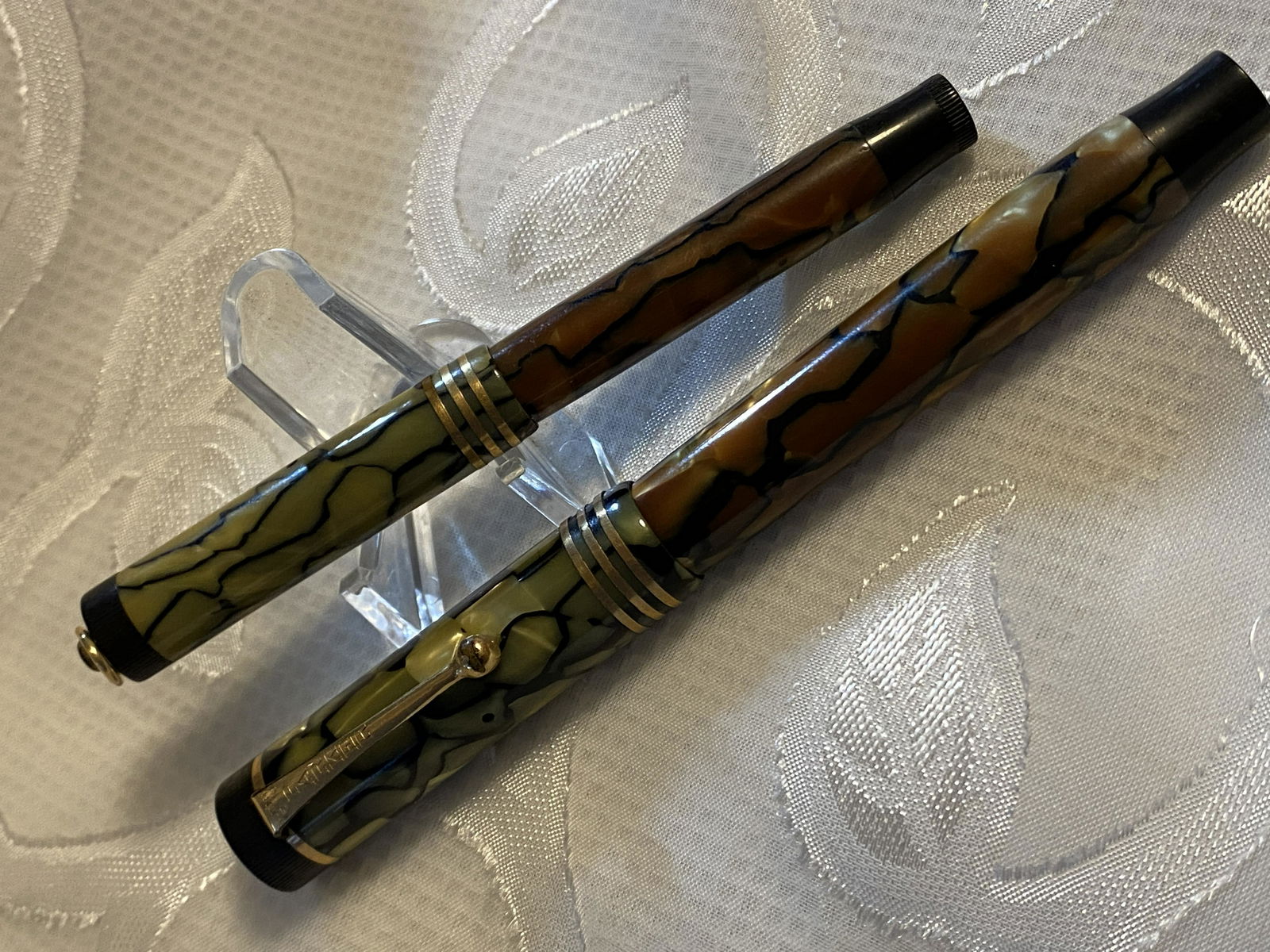 RARE SET OF (2) VINTAGE DESIGNER PARKER PENS (1 of 3)