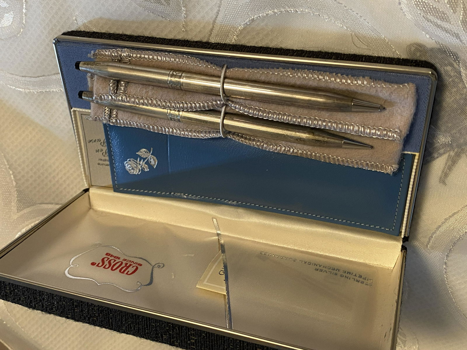 RARE LOT OF (2) CROSS STERLING SILVER PENS IN CASE (1 of 3)