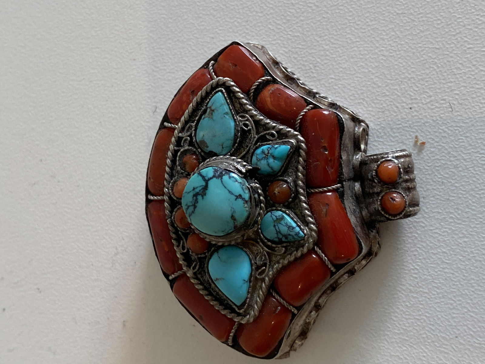 LARGE STERLING SILVER NATIVE AMERICAN TURQUOISE CORAL (1 of 3)