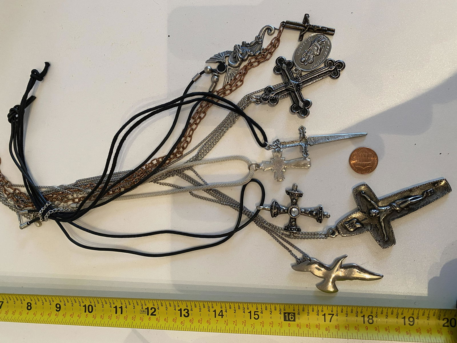 COLLECTION OF SILVER NECKLACES, ETC. (1 of 2)