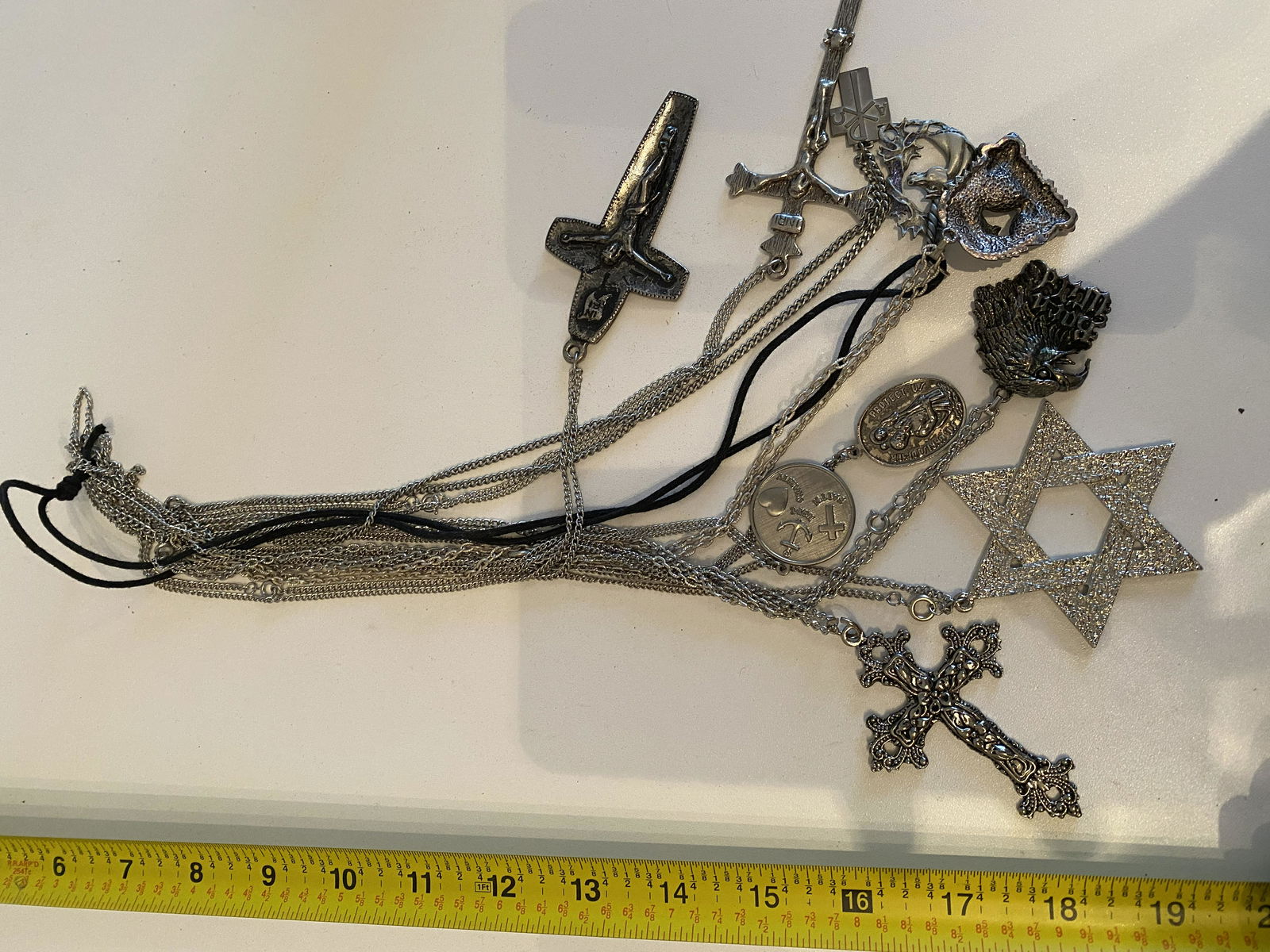 COLLECTION OF SILVER NECKLACES, ETC. (1 of 2)