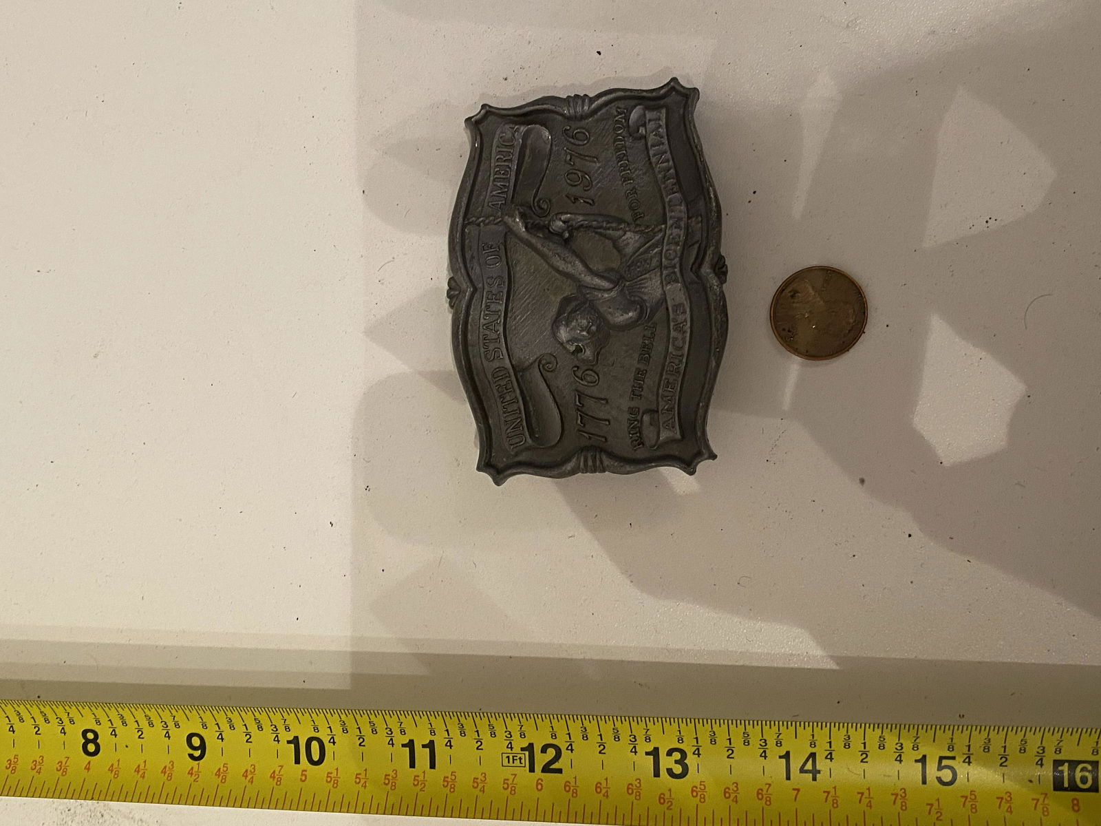 REVOLUTIONARY WAR BICENTENNIAL BELT BUCKLE (1 of 3)