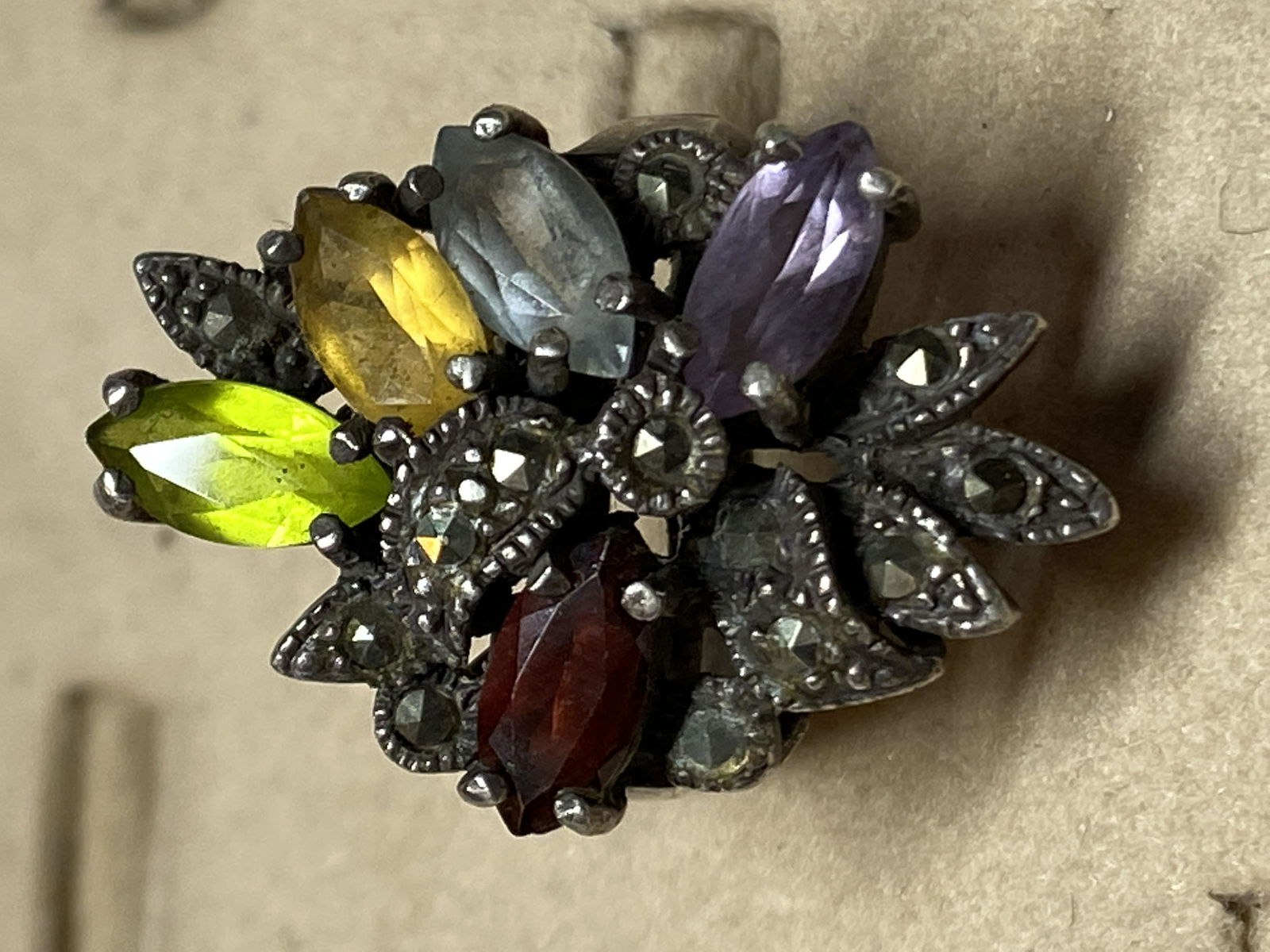 ANTIQUE STERLING SILVER MULTI-GEMSTONE RING (1 of 3)