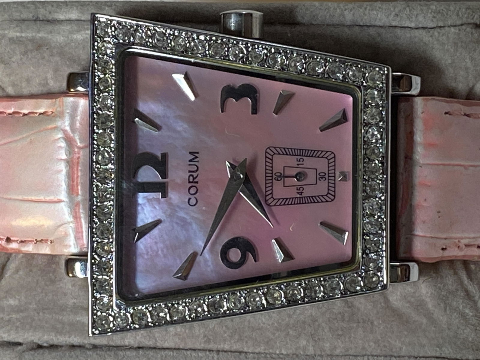 ESTATE CORUM LADIES WRISTWATCH (1 of 4)