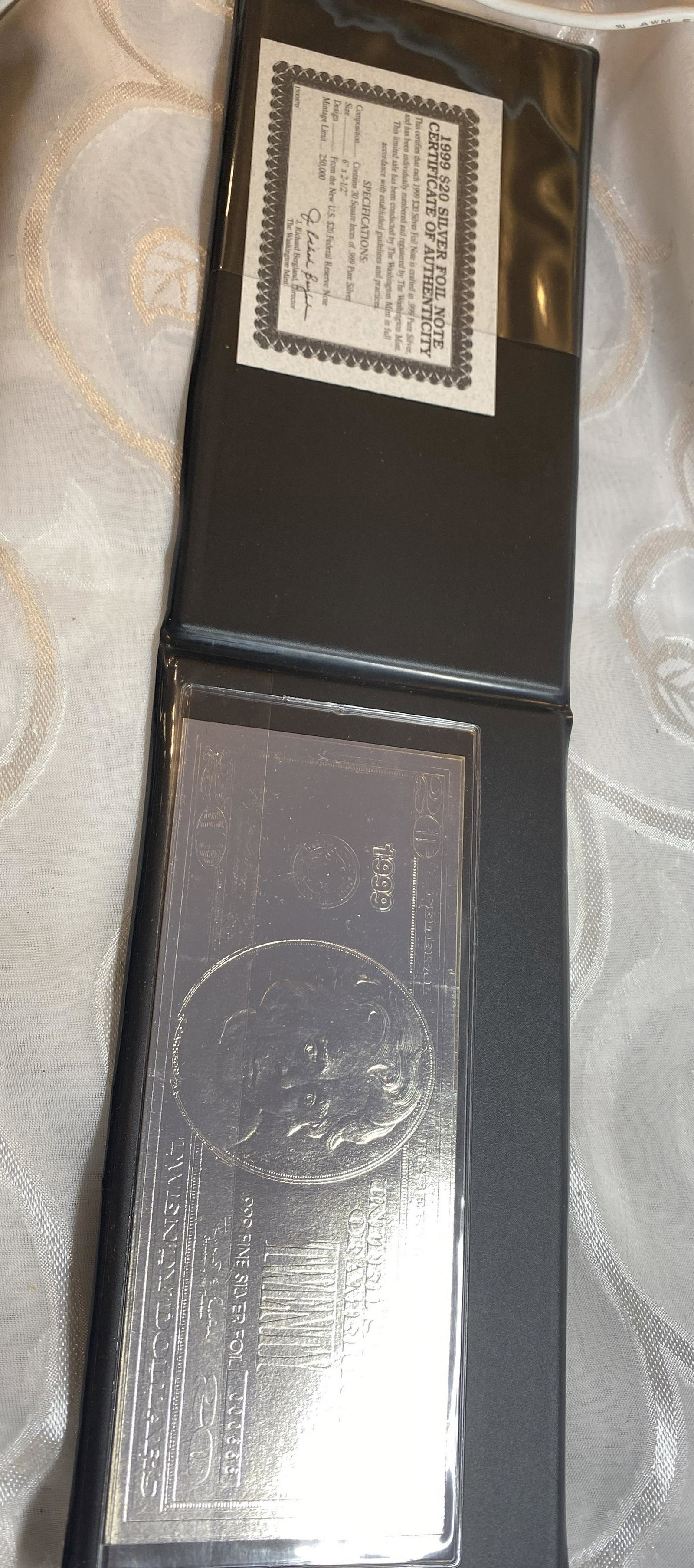 1999 $20 SILVER FOIL NOTE WITH COA: 1999 $20 SILVER FOIL NOTE WITH COA. PLEASE VIEW PICTURES.