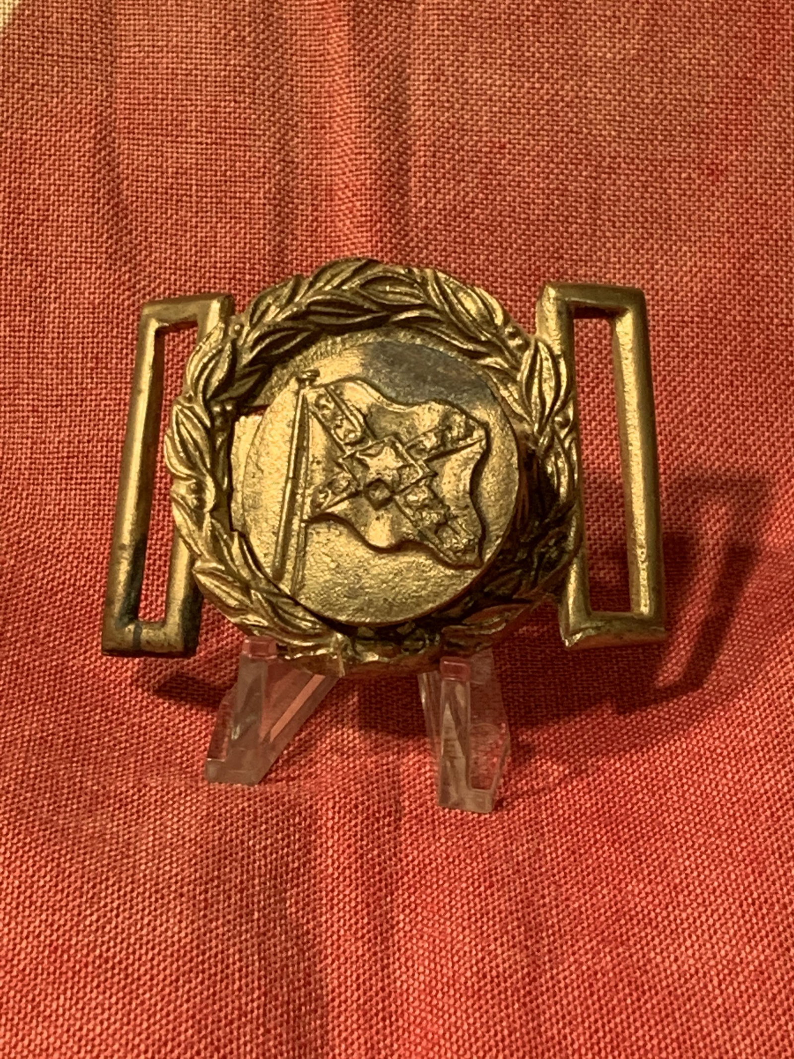 RARE CIVIL WAT PATRIOTIC 2 PIECE BELT BUCKLE: RARE CIVIL WAT PATRIOTIC 2 PIECE BELT BUCKLE. PLEAE VIEW ALL DETAILED PICTURES. A GREAT FIND AND AN EXCELLENT ADDITION TO YOUR COLLECTION.