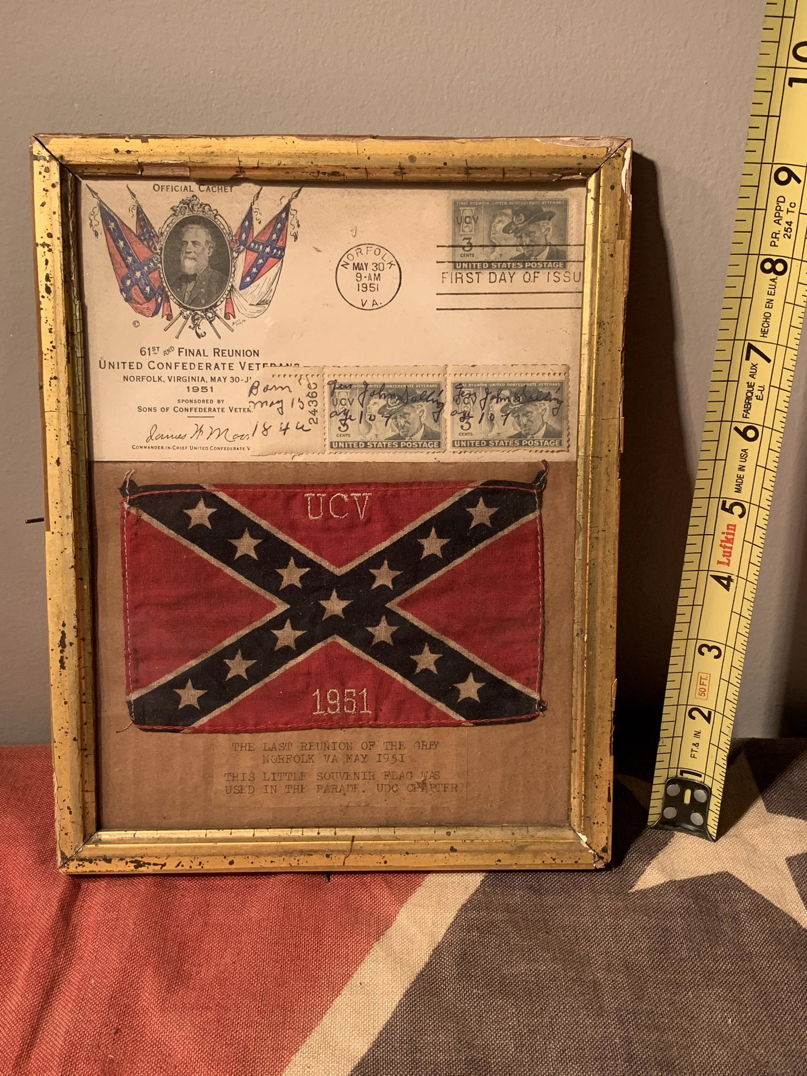 CIVIL WAR GAR CONFEDERATE FLAG WITH POST CARD: CIVIL WAR GAR CONFEDERATE FLAG WITH POST CARD. FLAG AND POSTCARD WERE BOTH USED IN A PARADE IN 1951. IN GOOD OVERALL SHAPE AND CONDITION. A GREAT FIND AND AN EXCELLENT ADDITION TO YOUR COLLECTION.