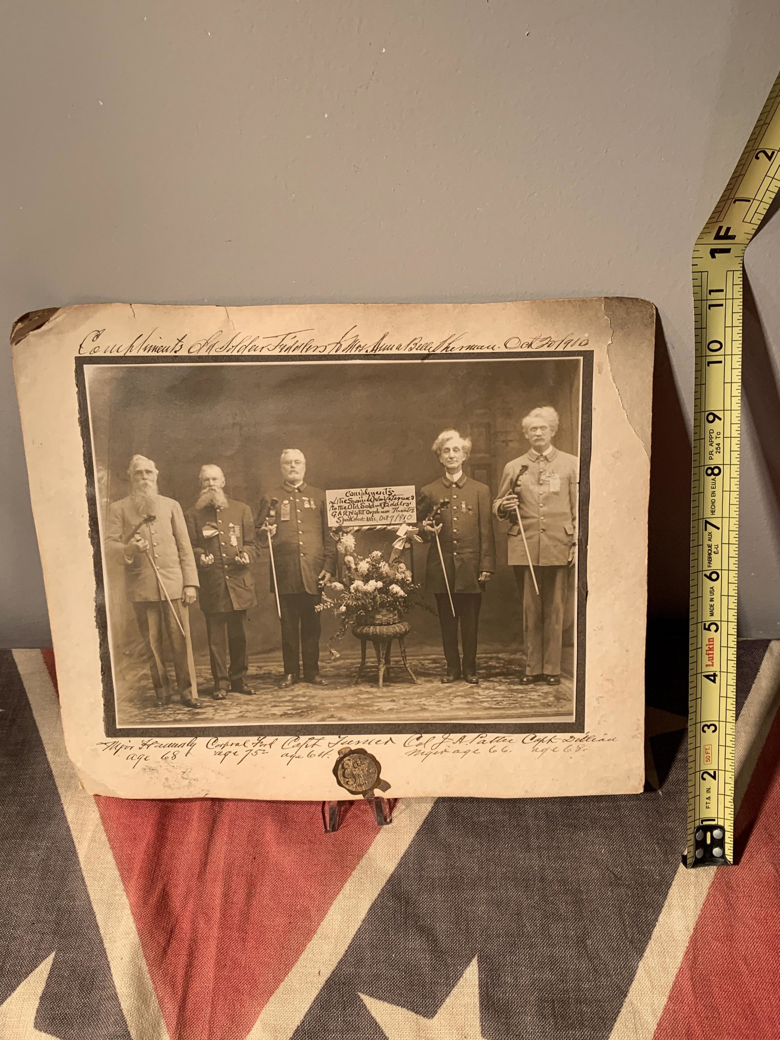 CIVIL WAR CONFEDERATE VETERANS CDV PHOTO: CIVIL WAR CONFEDERATE VETERANS CDV PHOTO. COMES WITH SIGNATURES OF VETERANS ON THE BOTTOM AND THE NAMES. A GREAT FIND AND AN EXCELLENT ADDITION TO YOUR COLLECTION.