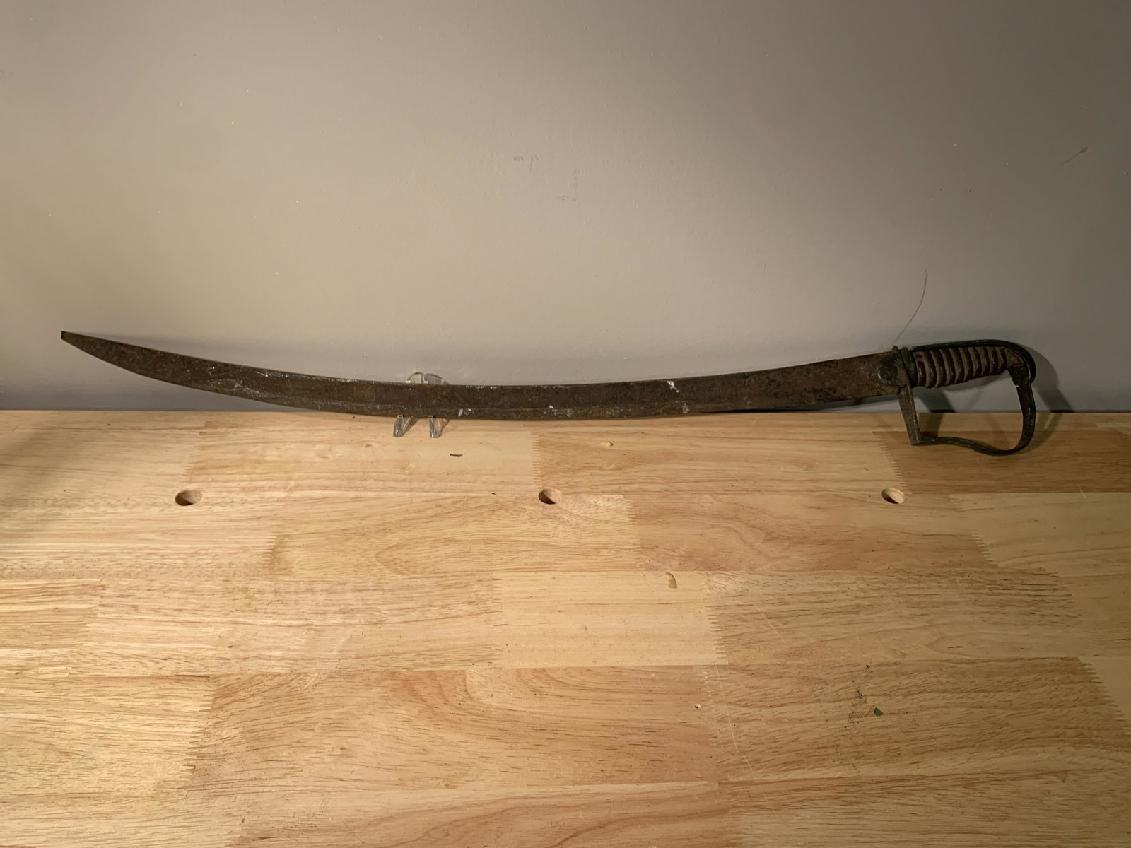 SCARCE CIVIL WAR CONFEDERATE WARRIOR SWORD: SCARCE CIVIL WAR CONFEDERATE WARRIOR SWORD. IN EXCELLENT OVERALL SHAPE AND CONDITION WITH A BEAUTIFUL OVERALL PATINA. PLEASE VIEW ALL DETAILED PICTURES. A GREAT FIND AND AN EXCELLENT ADDITION TO YOUR 