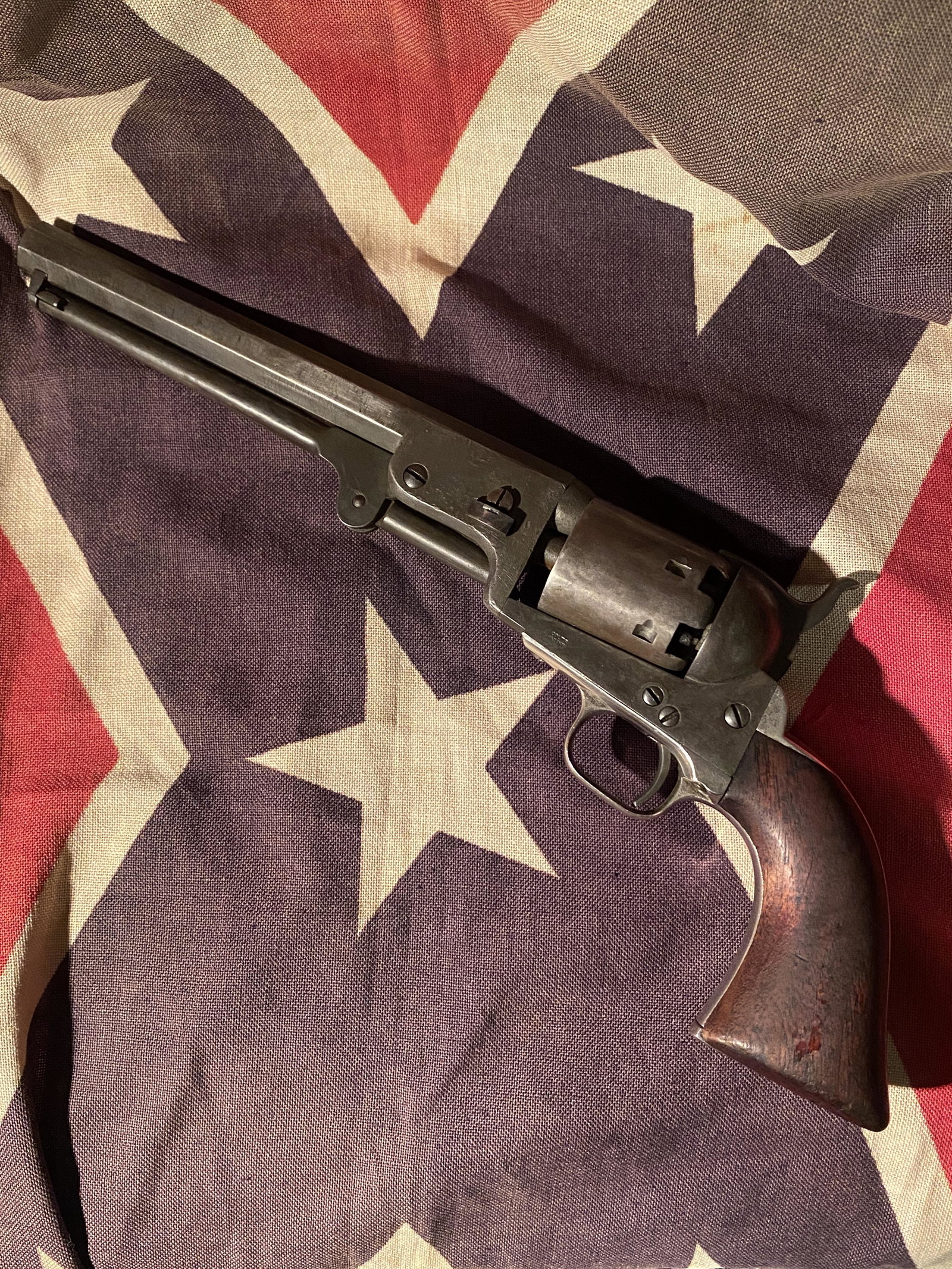 CIVIL WAR 1863 COLT ARMY .44 REVOLVER PISTOL: CIVIL WAR 1863 COLT ARMY .44 REVOLVER PISTOL - THIS WAS THE MOST USED HANDGUN OF THE AMERICAN CIVIL WAR. IT IS IN MINT OVERALL SHAPE AND CONDITION WITH A BEAUTIFUL OVERALL PATINA. THIS PISTOL APPEARS 