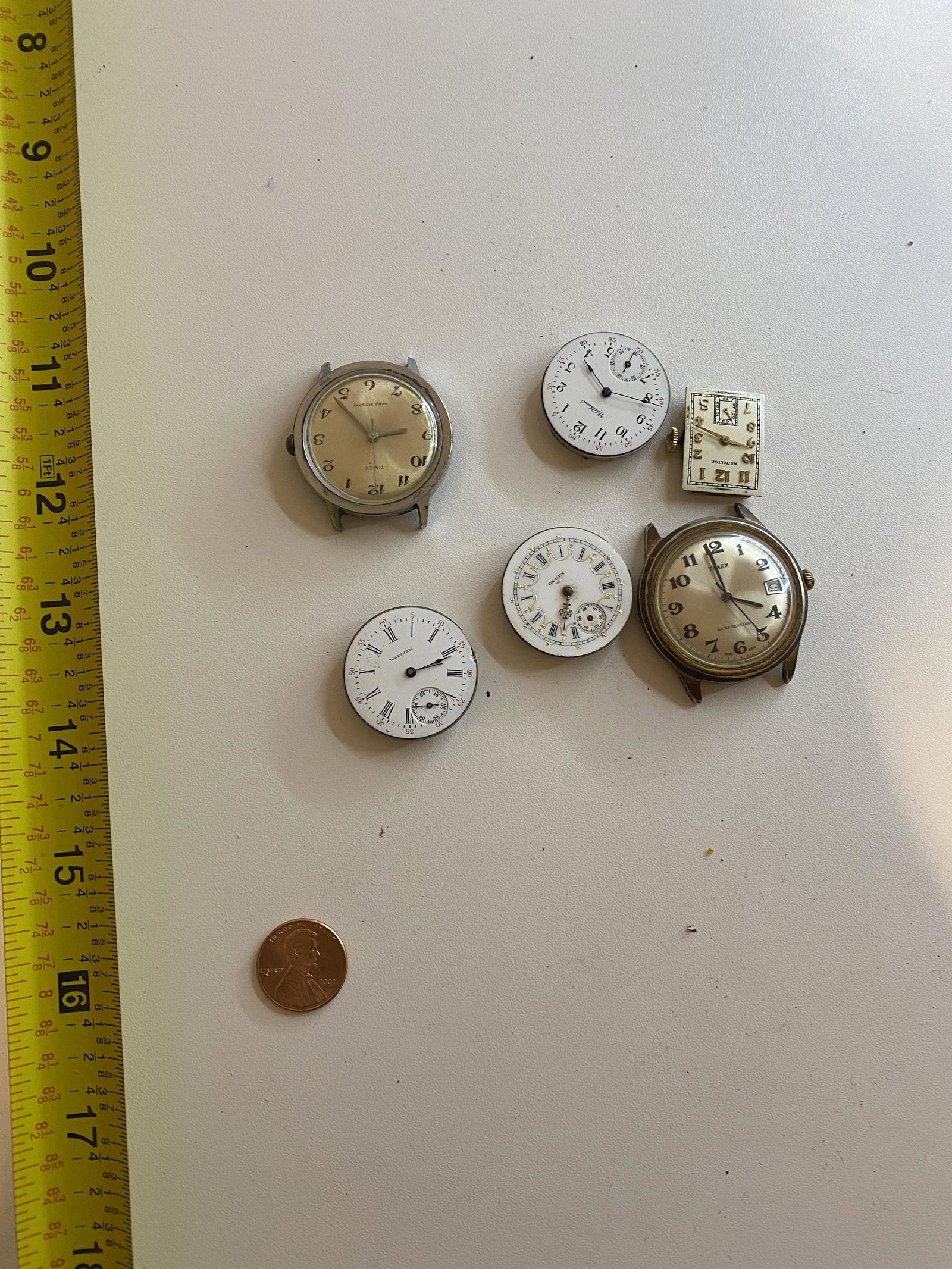 COLLECTION OF OLD WATCH PARTS - MOVEMENTS: COLLECTION OF OLD WATCH PARTS - MOVEMENTS. SOLD AS A LOT!