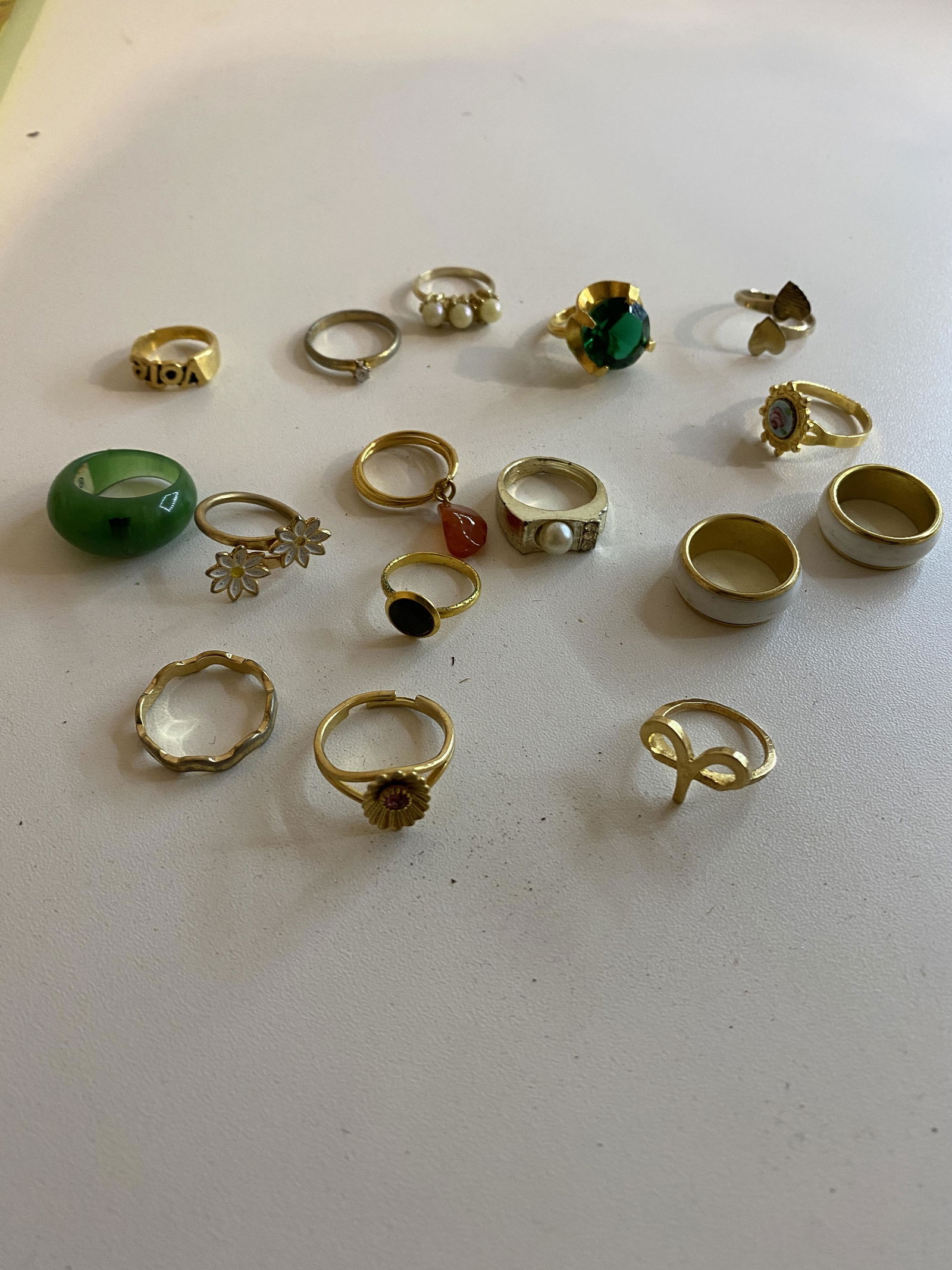 HIGH GRADE LOT OF (16) GOLD/SILVER/ENAMEL RINGS: HIGH GRADE LOT OF (16) GOLD/SILVER/ENAMEL RINGS. SOLD AS A LOT! ALL FOR ONE MONEY!!