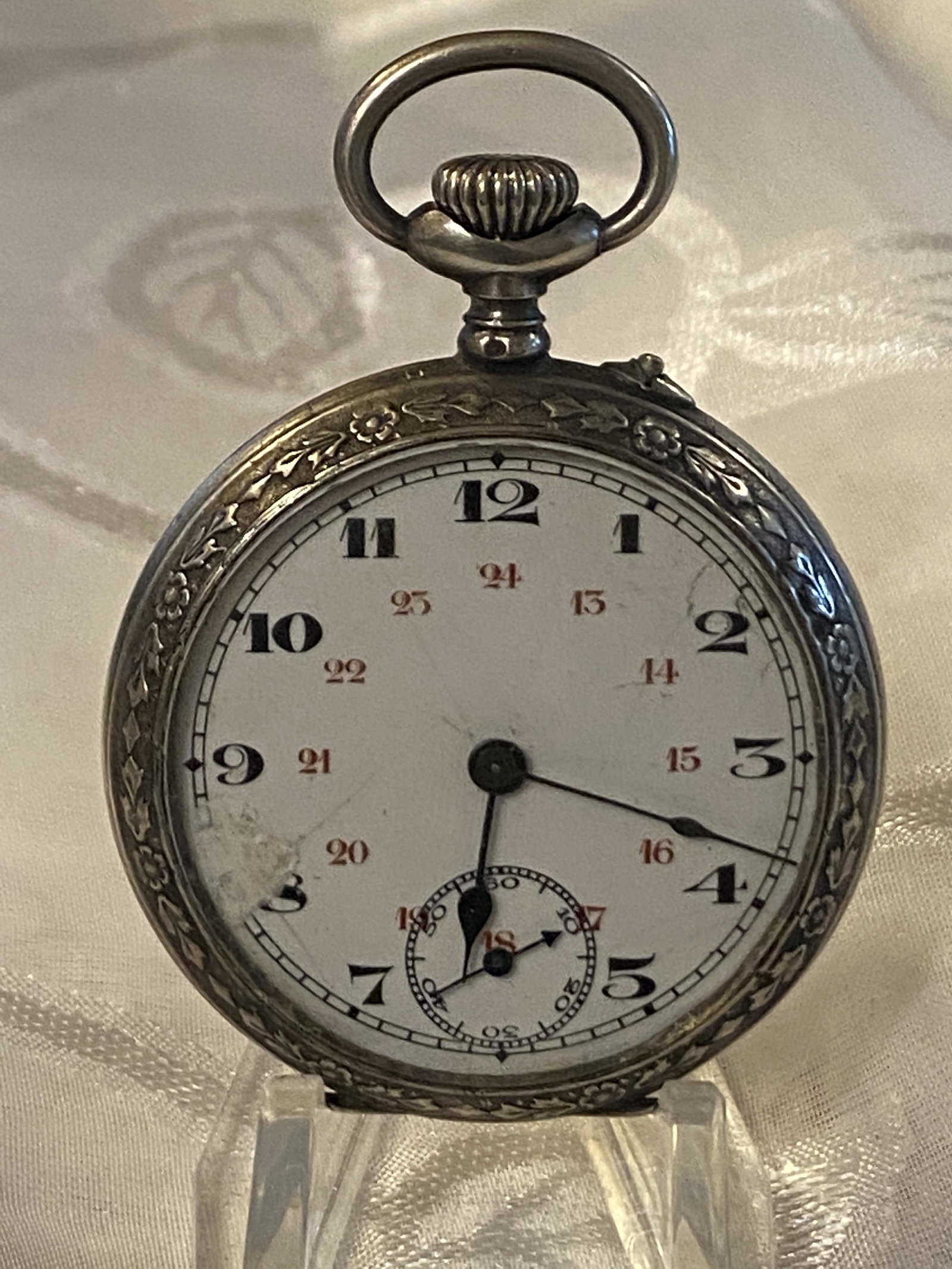 ANTIQUE SWISS SILVER POCKET WATCH: ANTIQUE SWISS SILVER POCKET WATCH. IN EXCELLENT SHAPE AND OVERALL CONDITION. WATCH DOES TICK, RUNS, WINDS, AND KEEPS TIME, HOWEVER, WE ARE NOT SURE ON THE ACCURACY OF TIME. A GREAT FIND AND AN EXCELLE