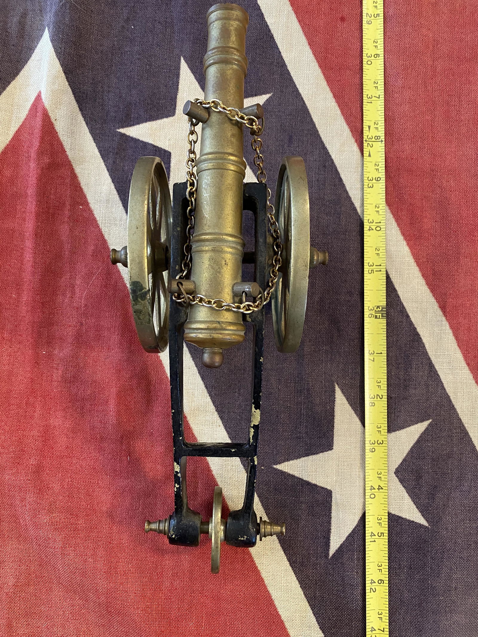 RARE EARLY CIVIL WAR TYPE TOY CANNON: RARE EARLY CIVIL WAR TYPE TOY CANNON. IN MINT OVERALL SHAPE AND CONDITION. A GREAT FIND AND AN EXCELLENT ADDITION TO YOUR COLLECTION.