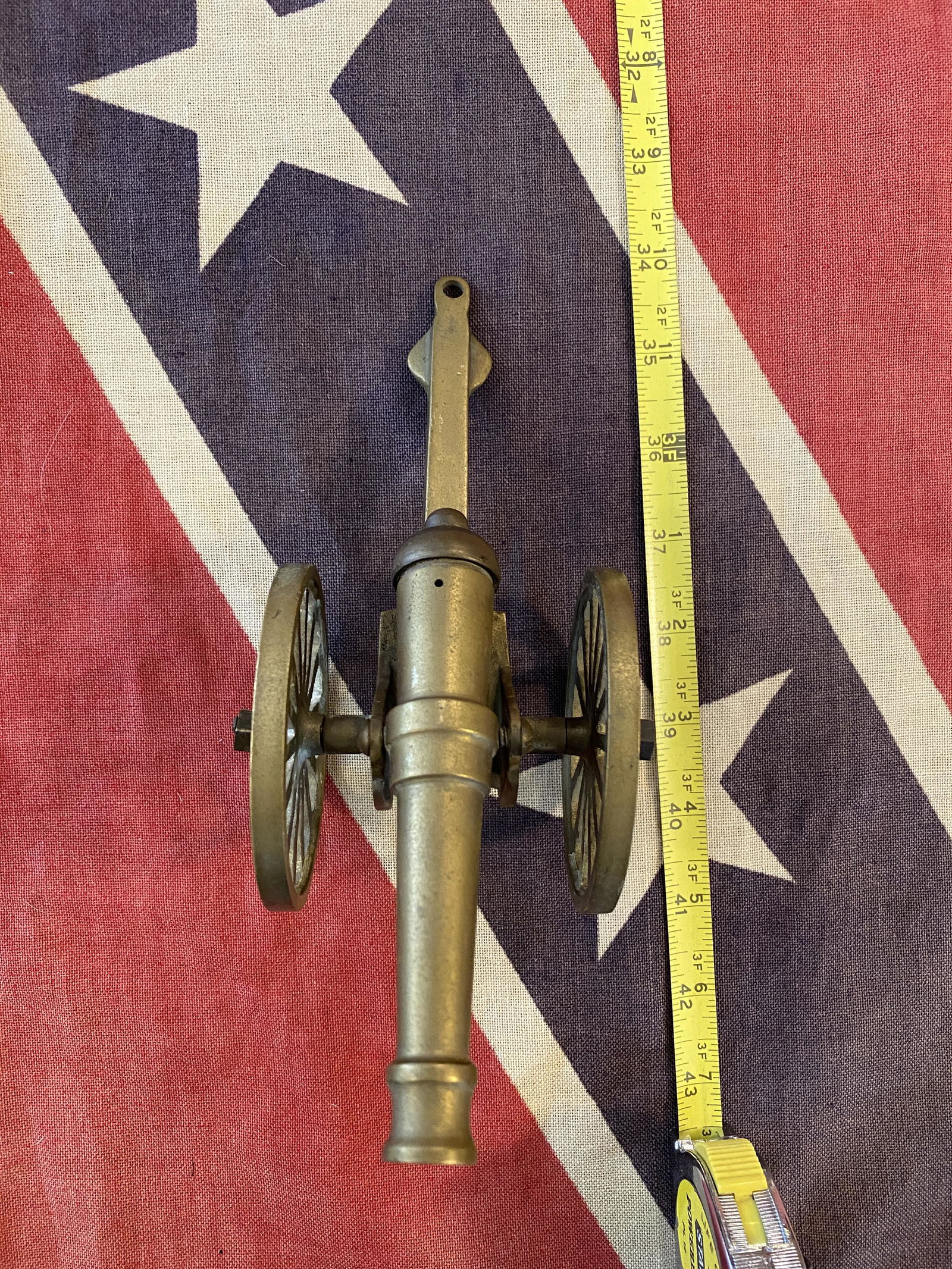 RARE EARLY CIVIL WAR TYPE TOY CANNON: RARE EARLY CIVIL WAR TYPE TOY CANNON. IN MINT OVERALL SHAPE AND CONDITION. A GREAT FIND AND AN EXCELLENT ADDITION TO YOUR COLLECTION.