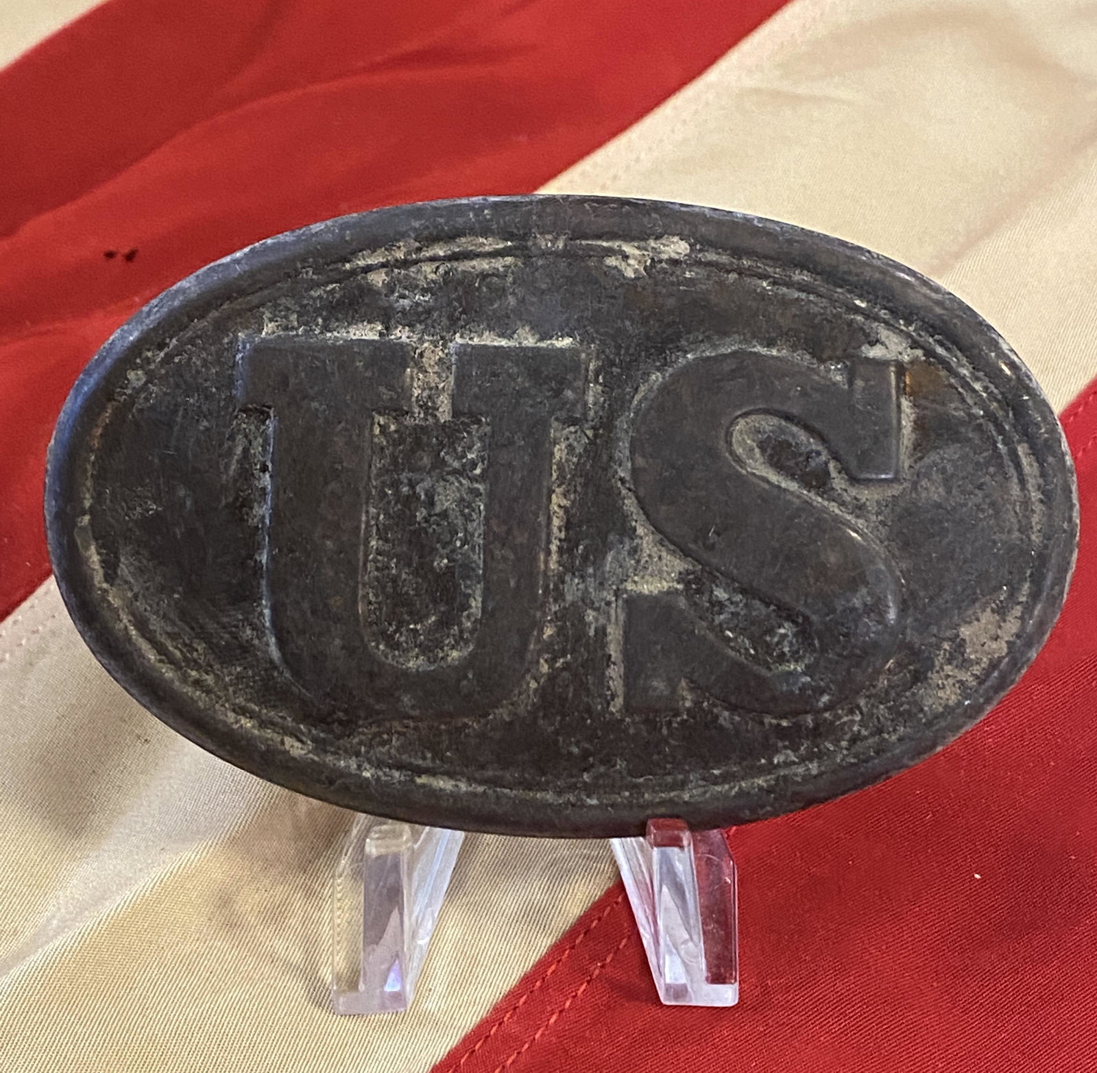 RARE CIVIL WAR U.S. BELT BUCKLE W/ DUG PROVENANCE: RARE CIVIL WAR U.S. BELT BUCKLE W/ DUG PROVENANCE. IN GOOD OVERALL SHAPE AND CONDITION WITH A BEAUTIFUL OVERALL PATINA. A GREAT FIND AND AN EXCELLENT ADDITION TO YOUR COLLECTION.