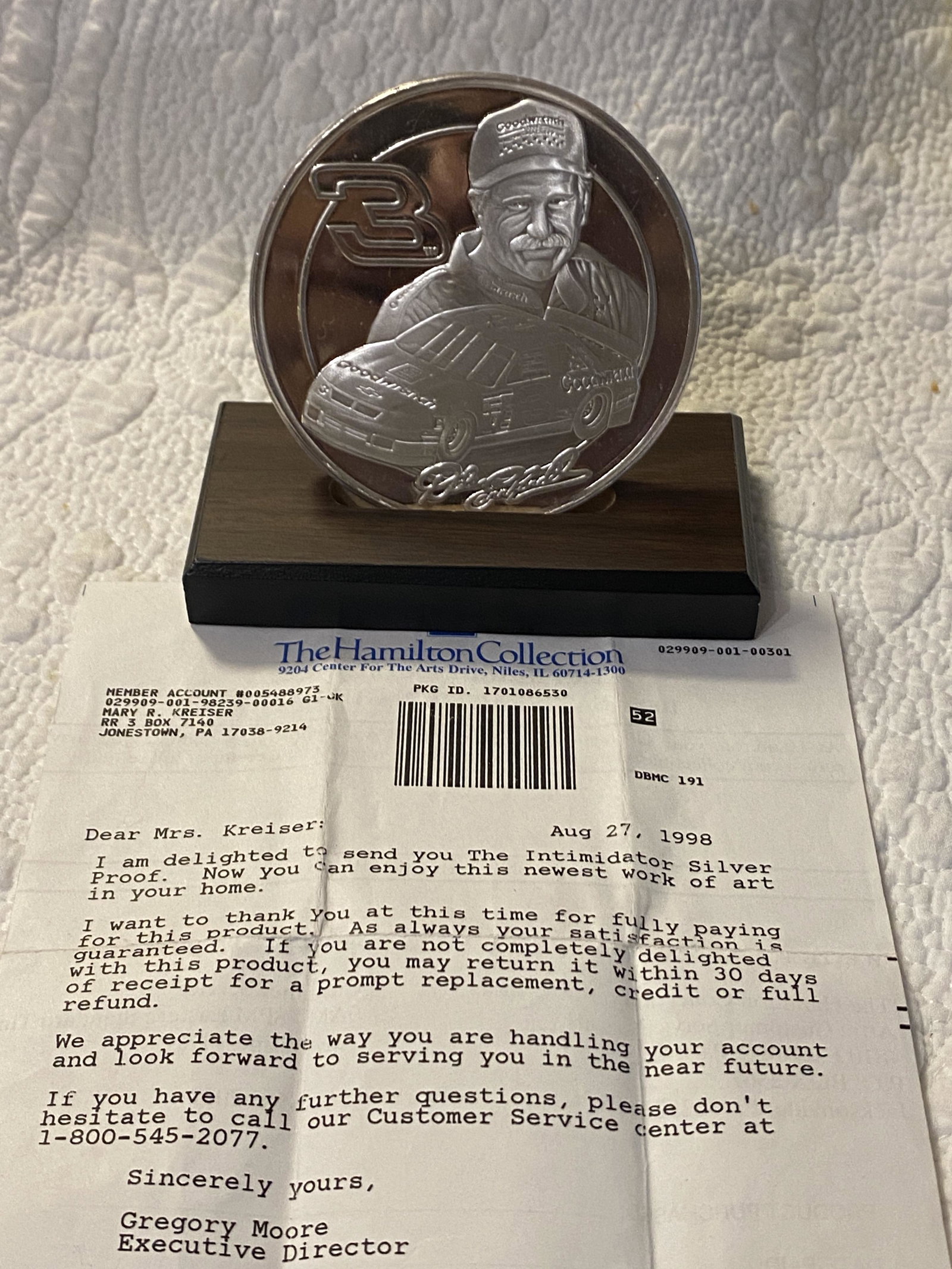 DALE EARNHARDT THE INTIMIDATOR SILVER MEDALLION: DALE EARNHARDT THE INTIMIDATOR SILVER MEDALLION. THIS IS A HEAVY MEDALLION. IN GOOD OVERALL SHAPE AND CONDITION. COMES WITH PAPERWORK. PLEASE VIEW ALL DETAILED PICTURES. A GREAT FIND AND AN EXCELLENT 