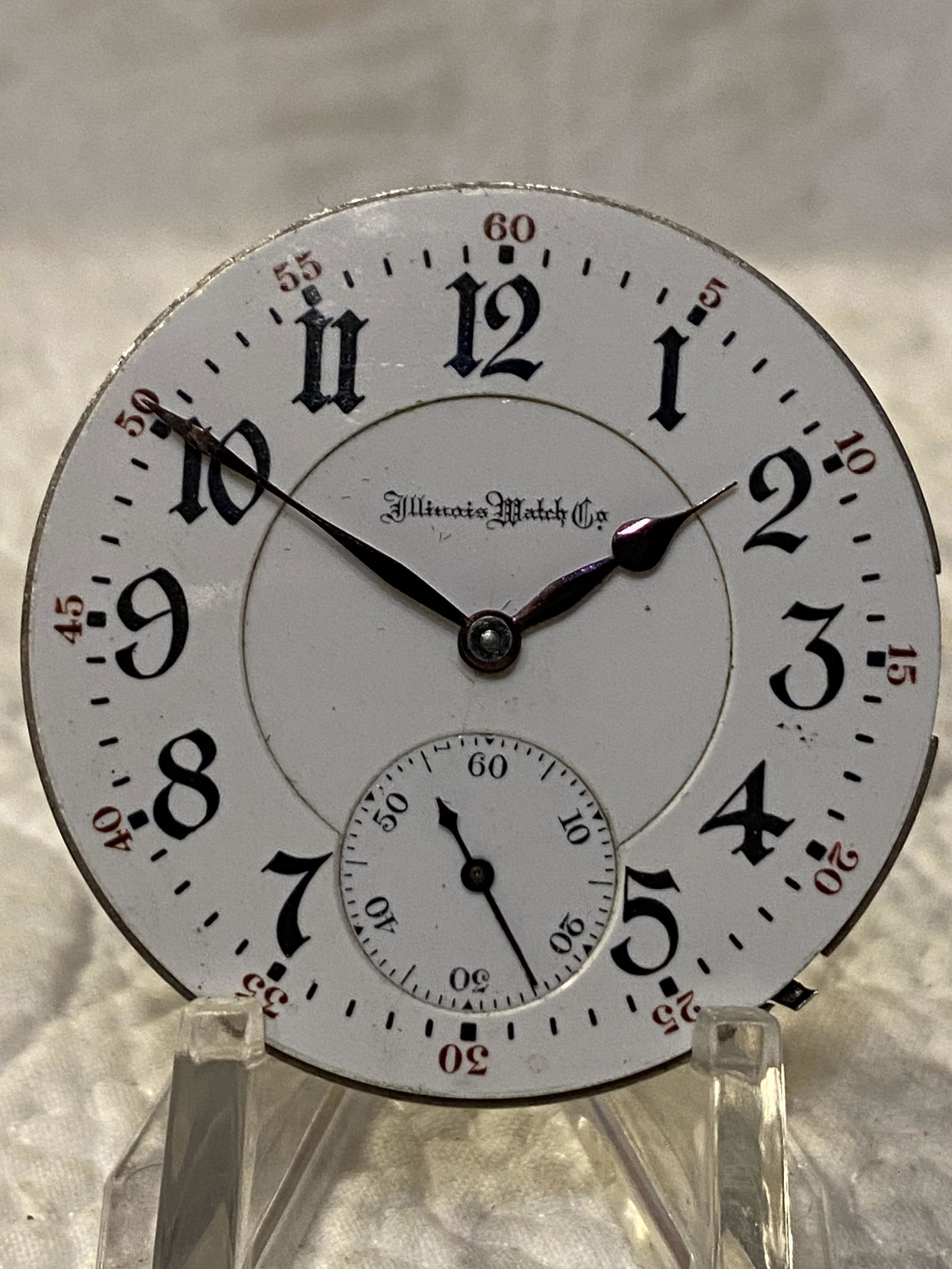 HIGH GRADE ILLINOIS WATCH CO. POCKET WATCH MOVEMENT: HIGH GRADE ILLINOIS WATCH CO. POCKET WATCH MOVEMENT. PLEASE VIEW ALL DETAILED PICTURES. A GREAT FIND AND AN EXCELLENT ADDITION TO YOUR COLLECTION.