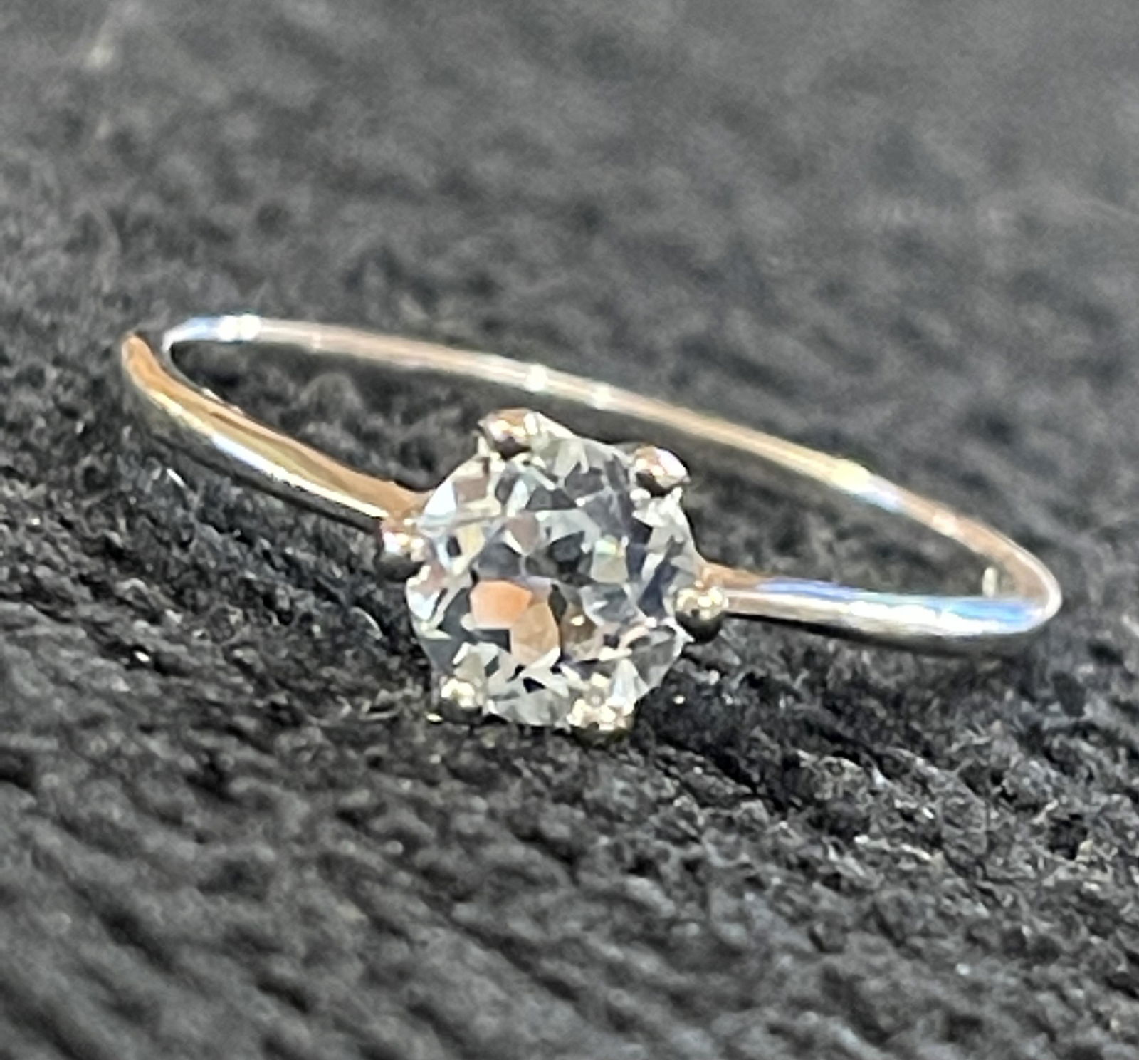 STERING SILVER 0.5 CT AQUAMARINE WEDDING RING: STERING SILVER 0.5 CT AQUAMARINE WEDDING RING. IN GOOD OVERALL SHAPE AND CONDITION. A GREAT FIND AND AN EXCELLENT ADDITION TO YOUR COLLECTION.