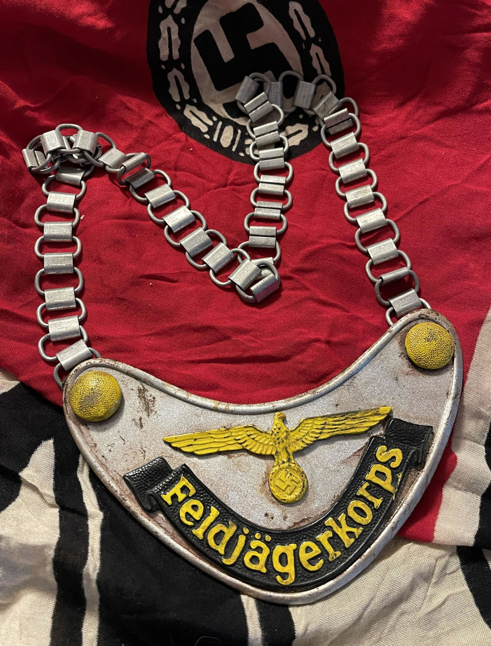 WW2 GERMAN NAZI WEHRMACHT FELDJAGERKORPS GORGET: WW2 GERMAN NAZI WEHRMACHT FELDJAGERKORPS GORGET. IN MINT OVERALL SHAPE AND CONDITION WITH A BEAUTIFUL OVERALL PATINA. APPEARS TO BE VERY WELL WORN - VIEW PICTURES. COMES FROM A COLLECTION. A GREAT FIN