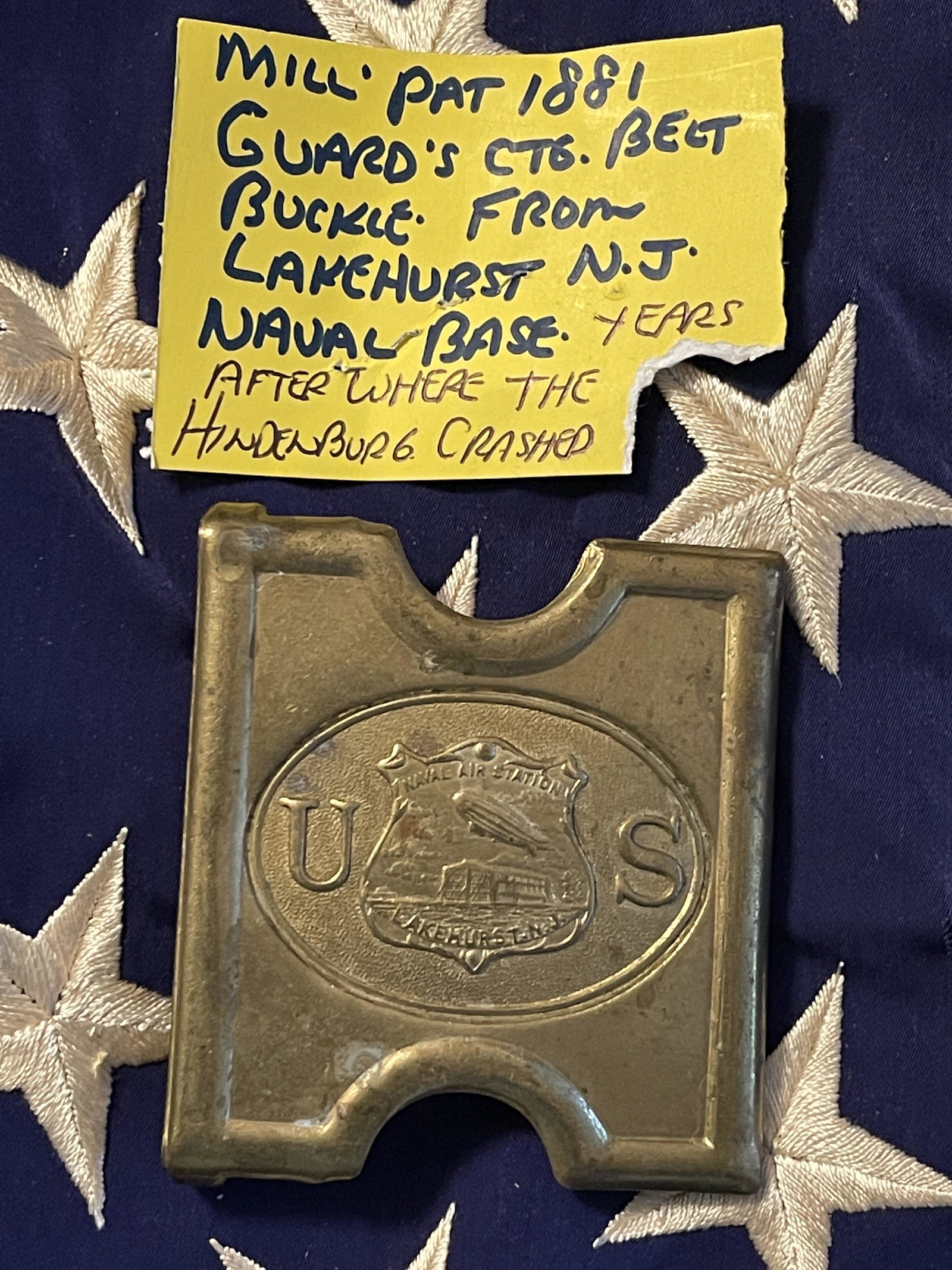 M1881 GUARD'S CTG. BELT BUCKLE FROM NAVAL BASE: M1881 GUARD'S CTG. BELT BUCKLE FROM NAVAL BASE. IN MINT OVERALL SHAPE AND CONDITION WITH A BEAUTIFUL OVERALL PATINA. A GREAT FIND AND AN EXCELLENT ADDITION TO YOUR COLLECTION.