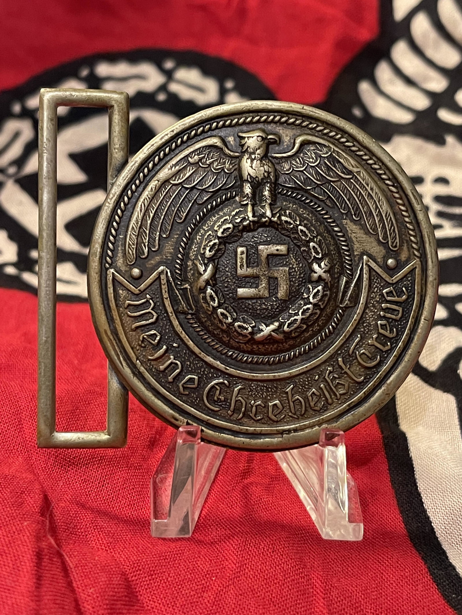 WW2 GERMAN HIMMLER REICHSPARTEITAG BELT BUCKLE: WW2 GERMAN HIMMLER REICHSPARTEITAG BELT BUCKLE. SIGNED AND DATED ON THE BACK. IN MINT OVERALL SHAPE AND CONDITION WITH A BEAUTIFUL OVERALL PATINA. A GREAT FIND AND AN EXCELLENT ADDITION TO YOUR COLLEC