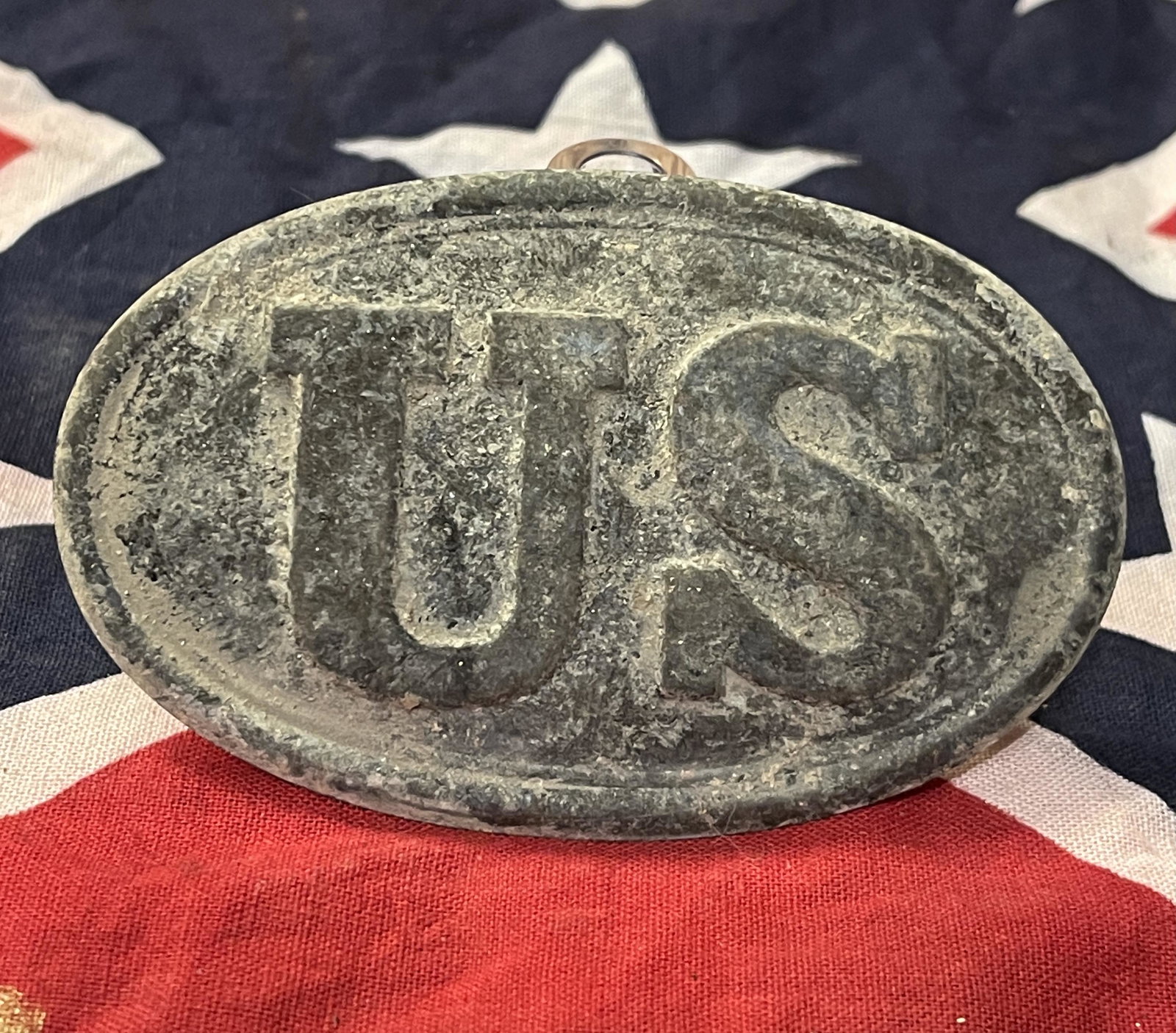 RARE CIVIL WAR US SOLDIERS BELT BUCKLE: RARE CIVIL WAR US SOLDIERS BELT BUCKLE. HAS A NICE LOOK TO IT WITH A GREAT PATINA THROUGHOUT. PLEASE VIEW ALL DETAILED PICTURES. A GREAT FIND AND AN EXCELLENT ADDITION TO YOUR COLLECTION.