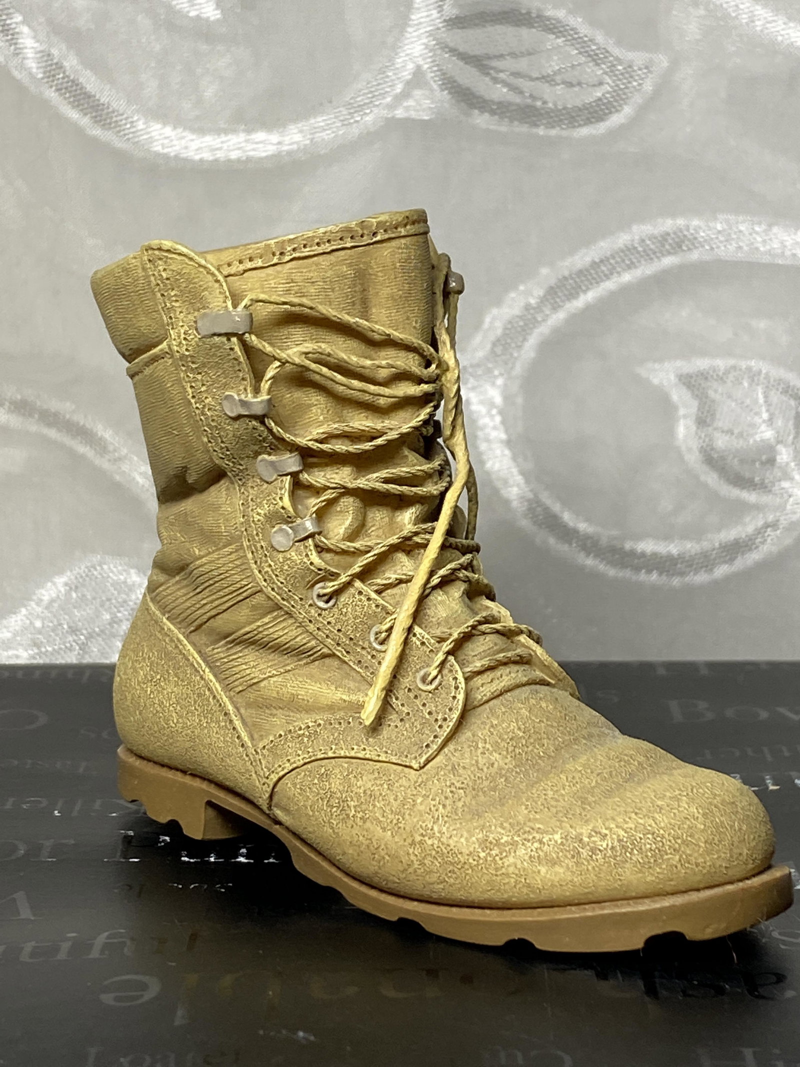 MINIATURE THE RIGHT SHOE COLLECTIBLE: MINIATURE THE RIGHT SHOE COLLECTIBLE. WITH JUST THE RIGHT SHOE RAINE HAS DESIGNED A COLLECTION OF SHOE MINIATURES THAT MIRRORS THE TASTE AND FASHION SENSE OF WOMEN THROUGHOUT HISTORY. A GREAT ADDITION