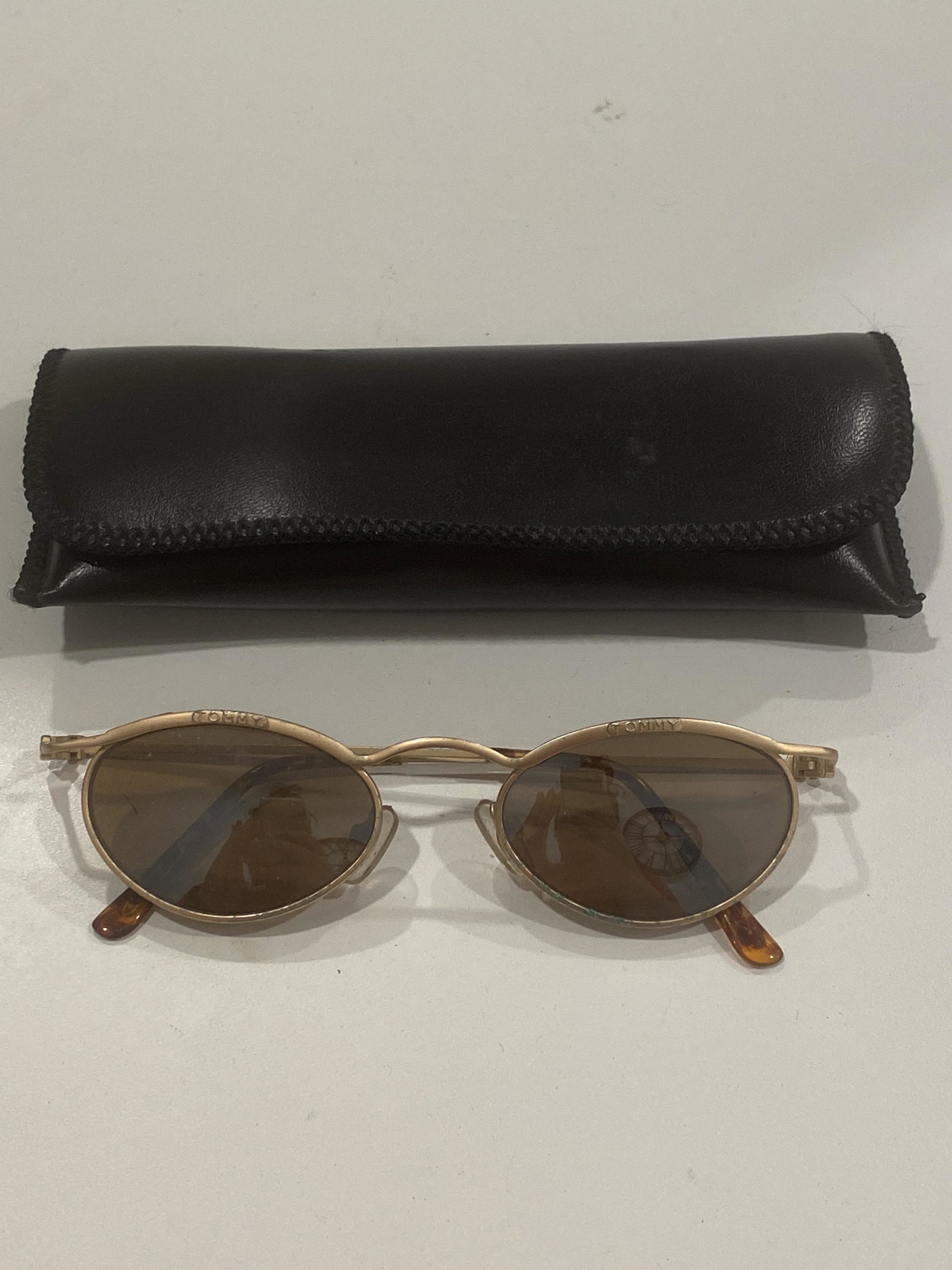 VINTAGE TOMMY HILFER SUNGLASSES: VINTAGE TOMMY HILFER SUNGLASSES. A GREAT ADDITION TO YOUR COLLECTION.