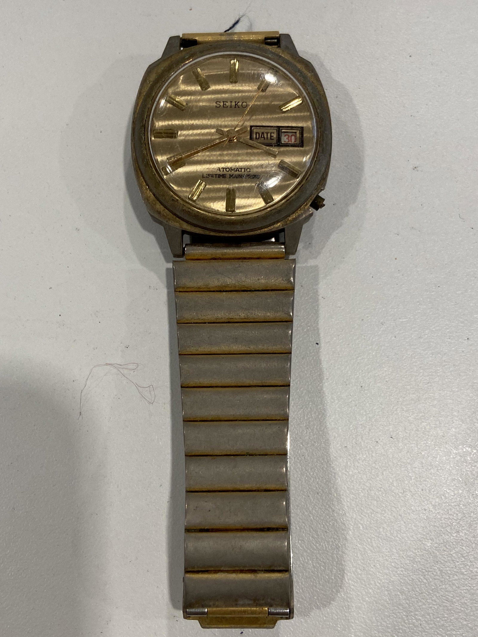 RARE SEIKO MENS AUTOMATIC WRISTWATCH: RARE SEIKO MENS AUTOMATIC WRISTWATCH. IN GOOD OVERALL SHAPE AND CONDITION. A GREAT FIND AND AN EXCELLENT ADDITION TO YOUR COLLECTION.