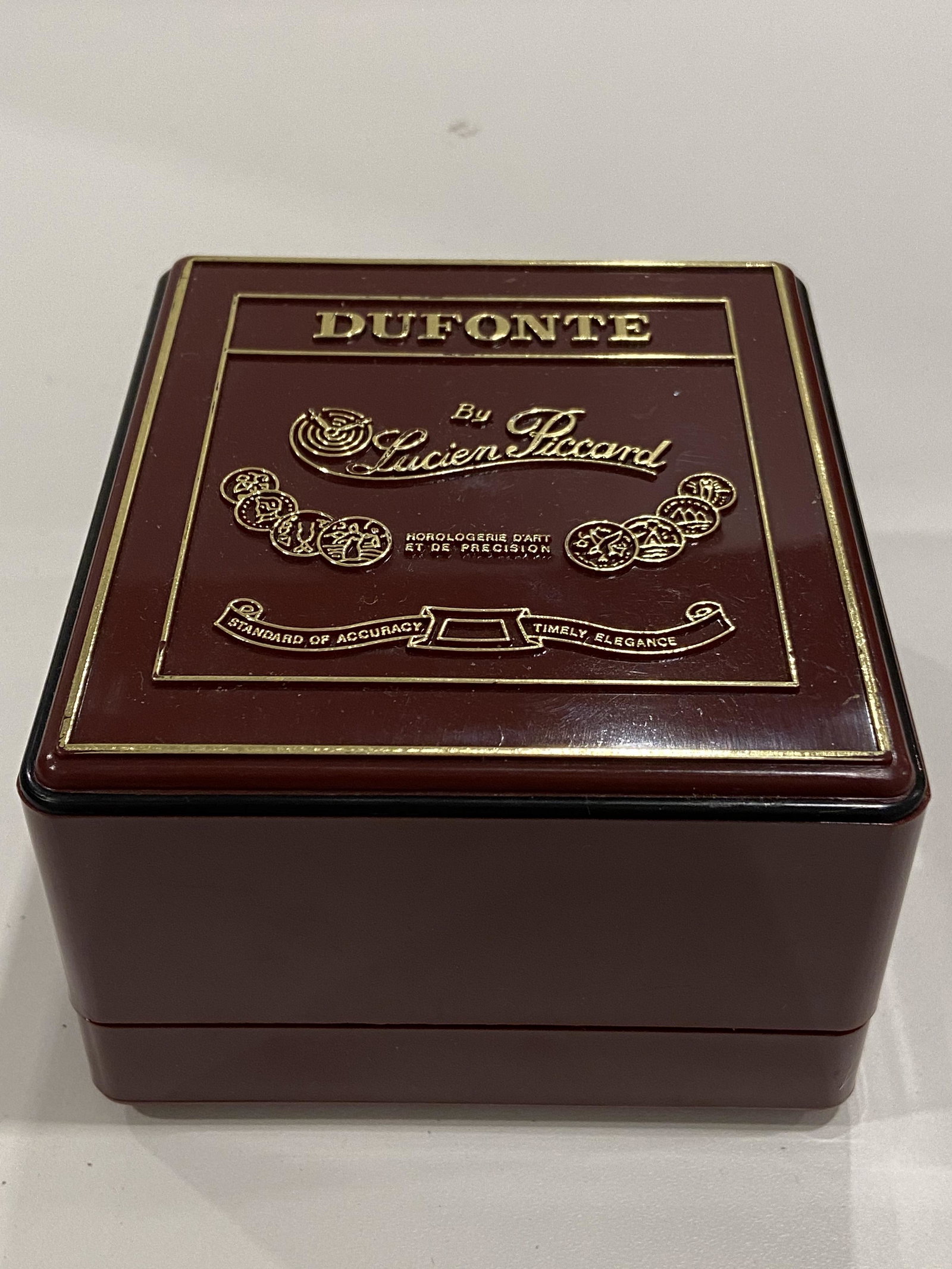 DUFONTE LUCIEN PICCARD LADIES WATCH IN BOX: DUFONTE LUCIEN PICCARD LADIES WATCH IN BOX. PLEASE VIEW PICTURES.
