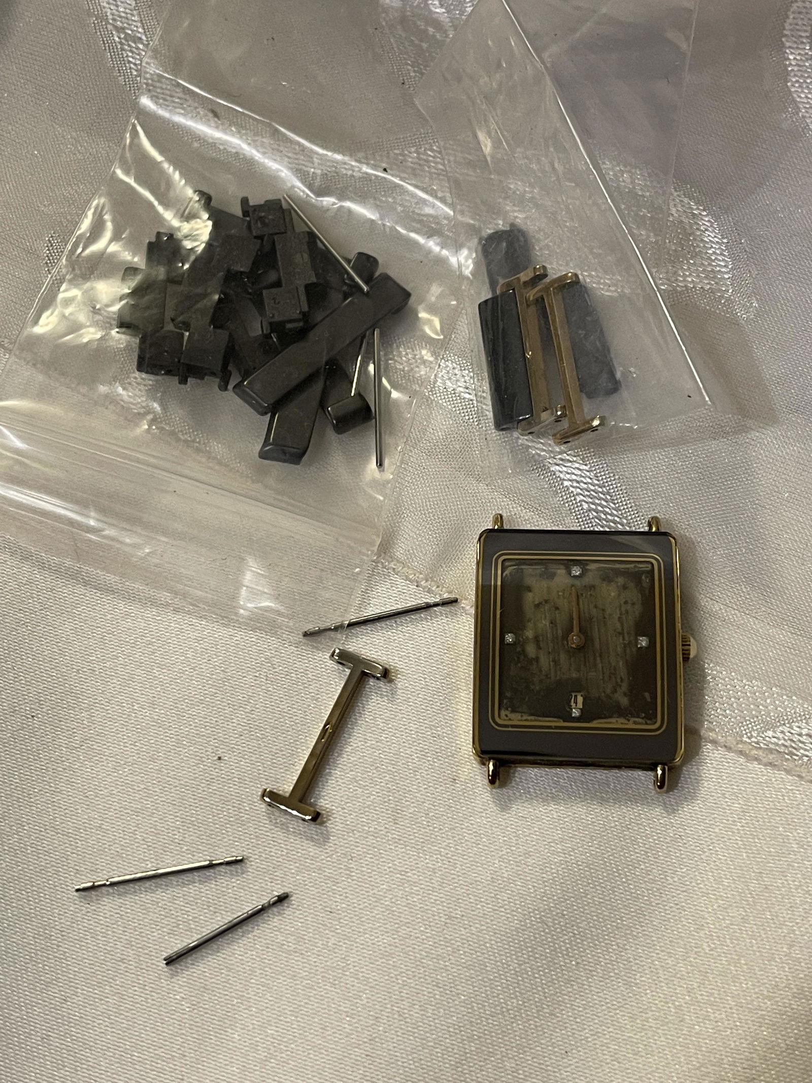 VINTAGE RADO WATCH FOR PARTS: VINTAGE RADO WATCH FOR PARTS