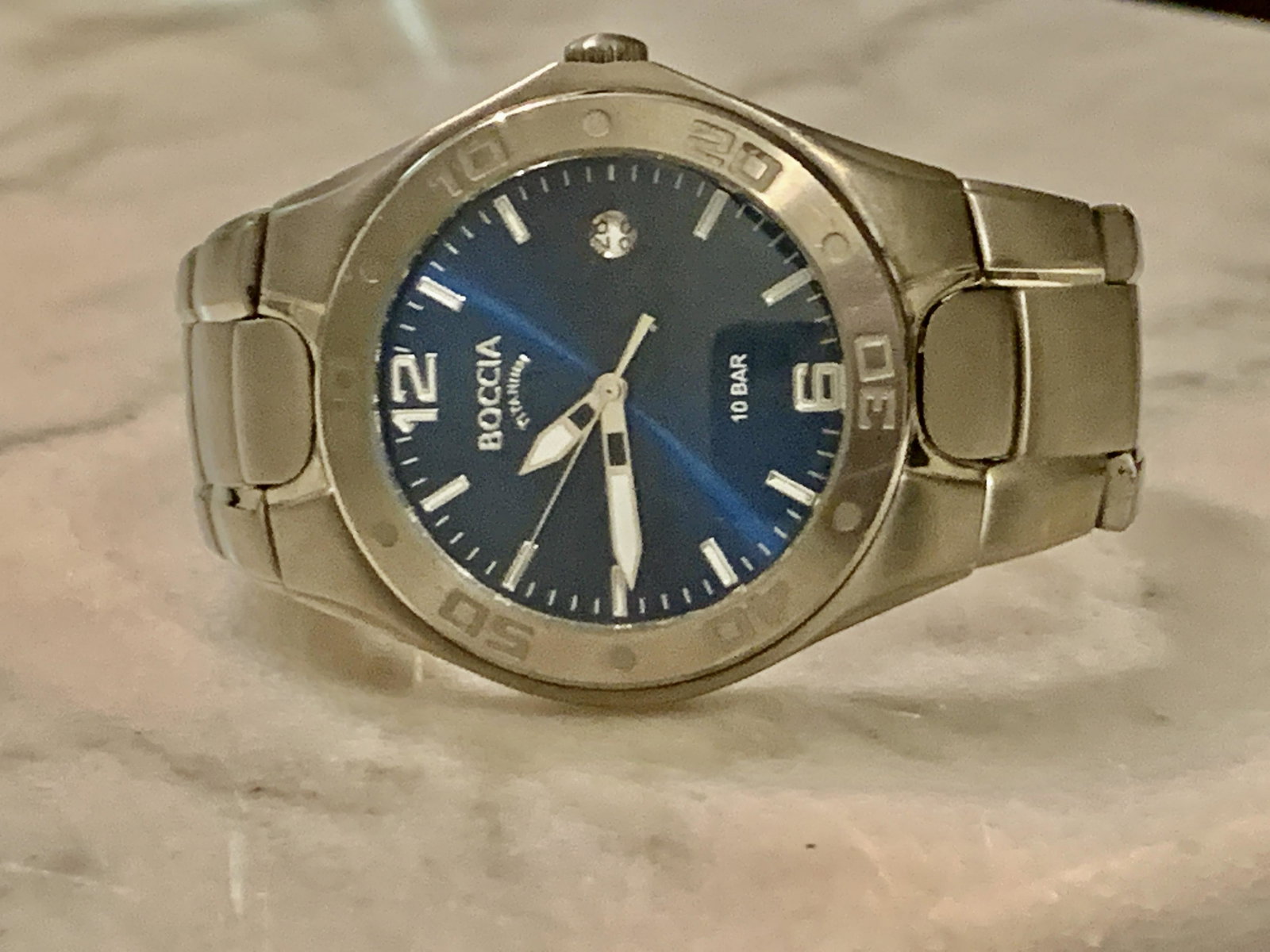 VINTAGE BULOVA MENS WATCH: VINTAGE BULOVA MENS WATCH. A GREAT ADDITION TO YOUR COLLECTION.