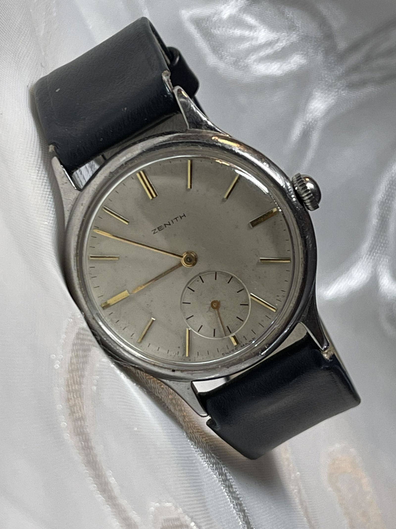 ESTATE ZENITH MENS WRISTWATCH (1 of 10)